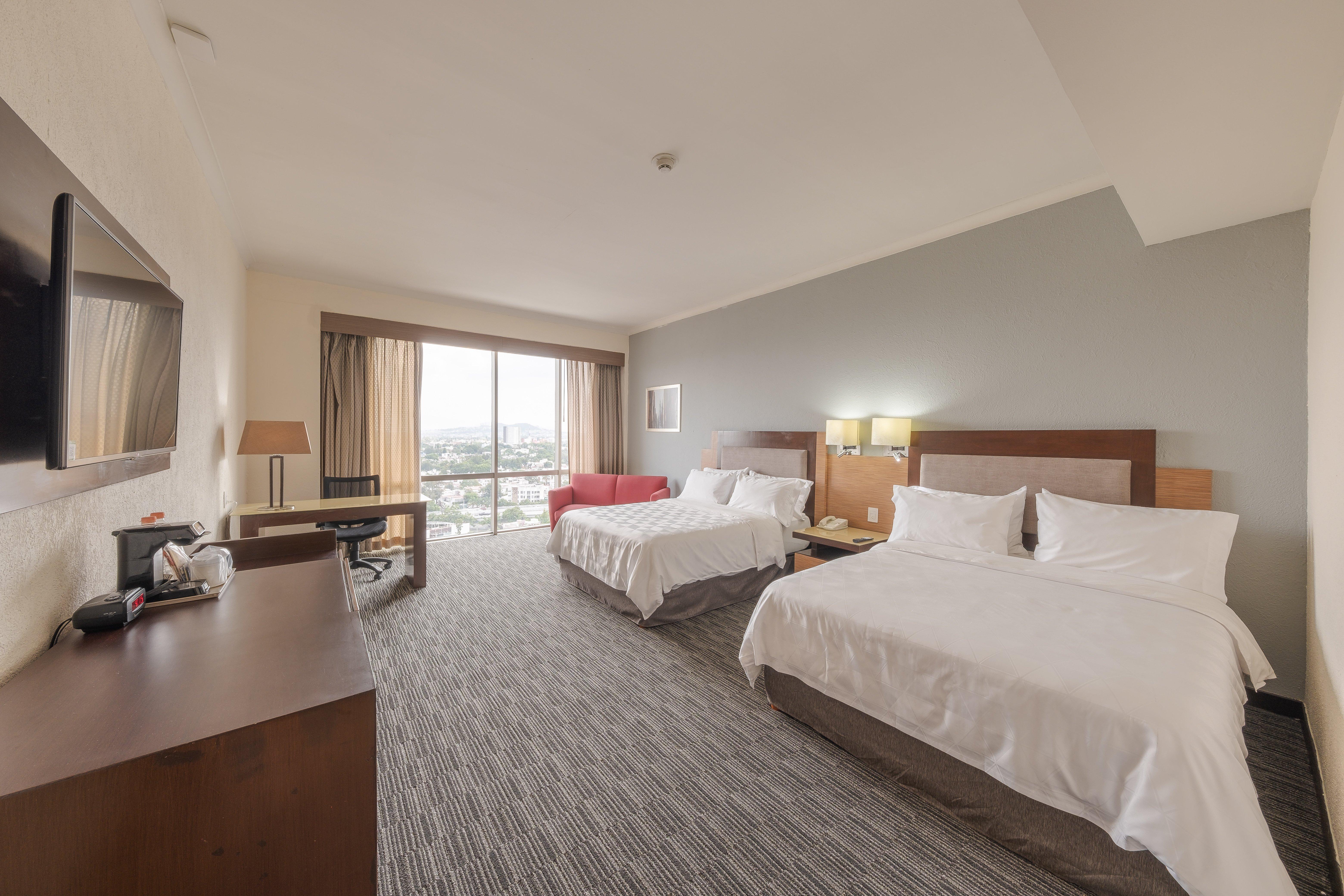 Double Two Queen Beds Premium