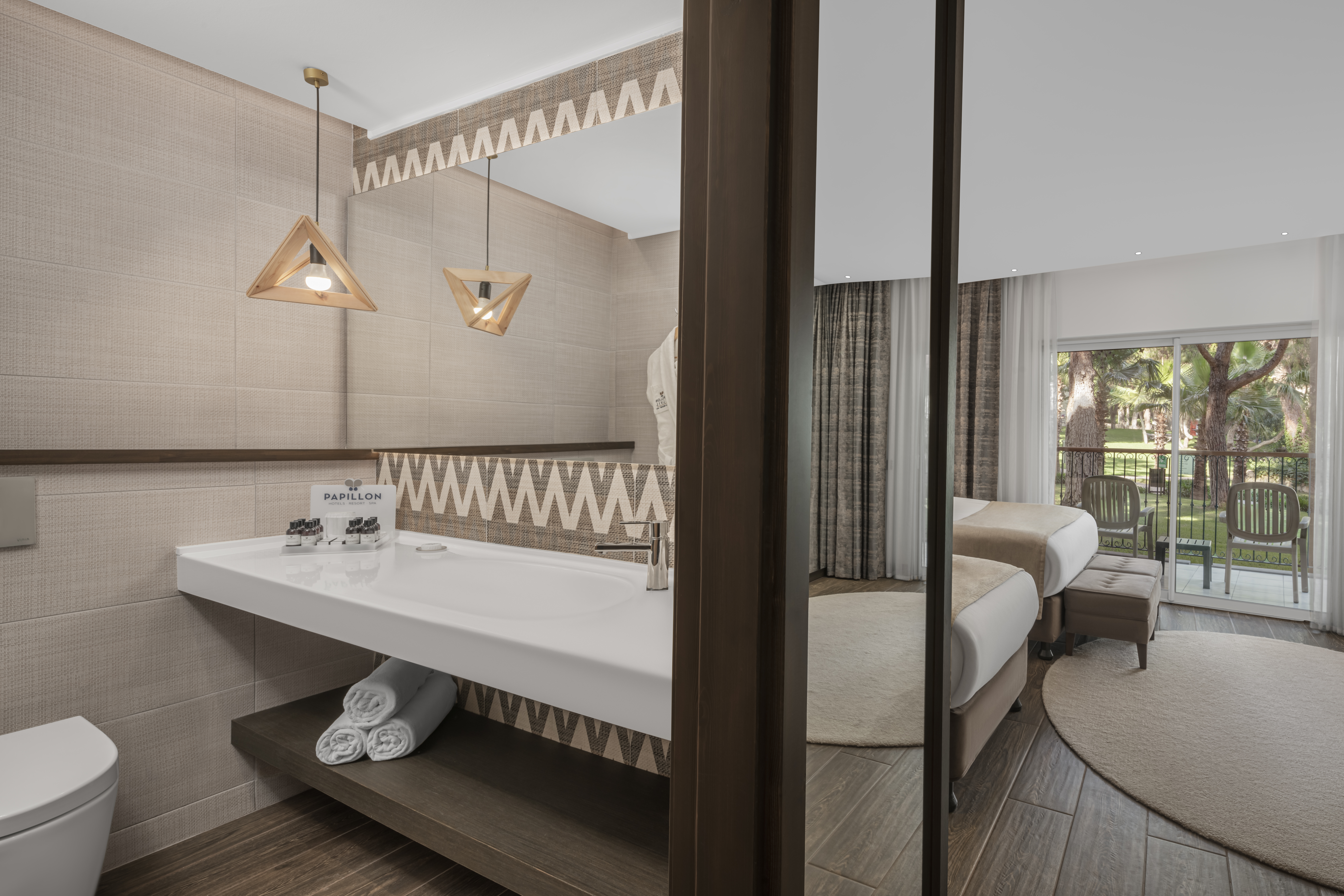 Double Single Club Land View