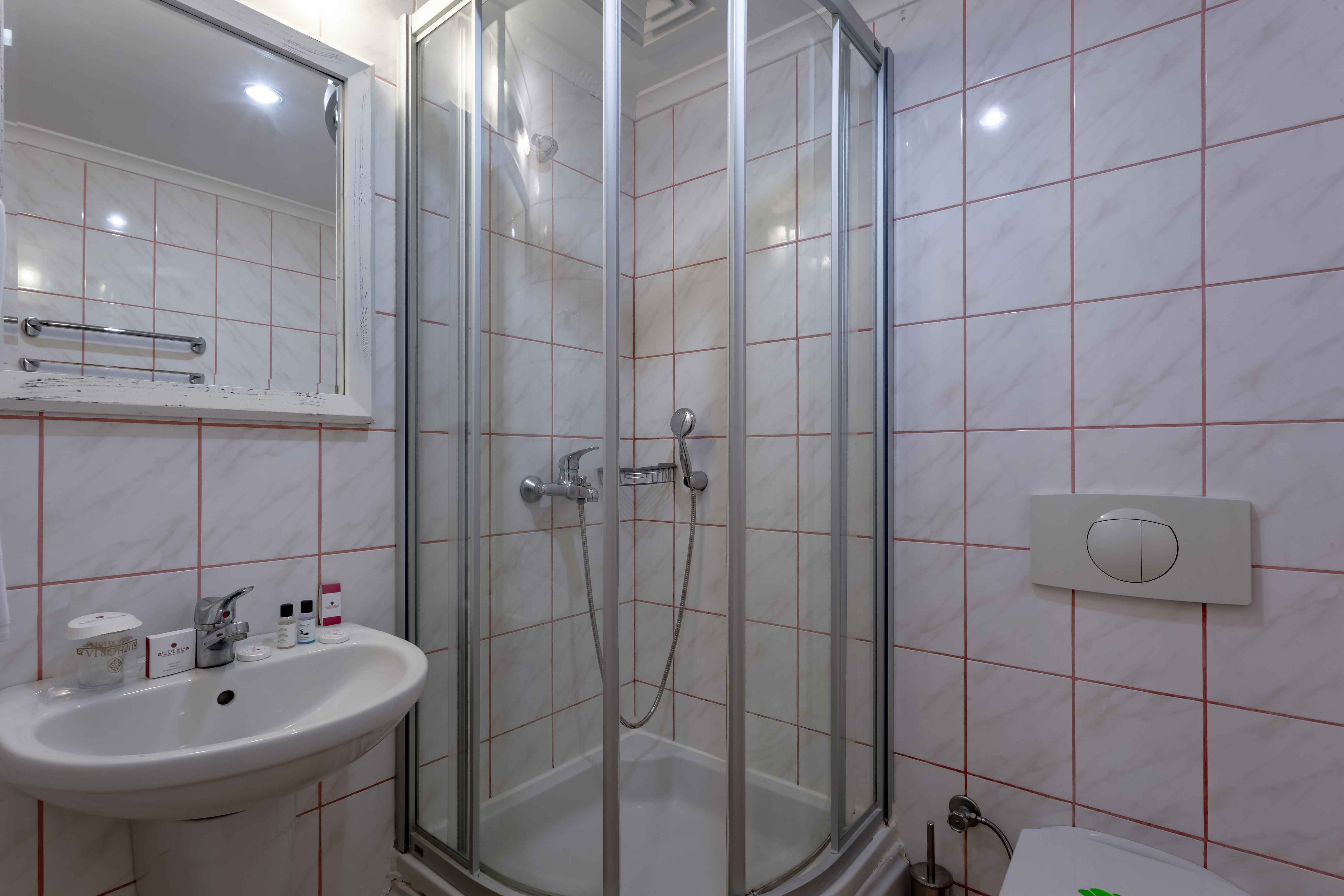 Family Room Club Superior