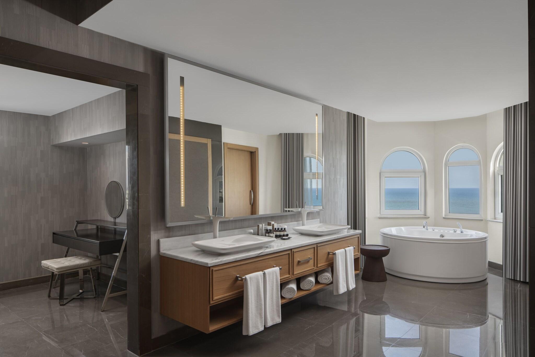 Suite Presidential with Views