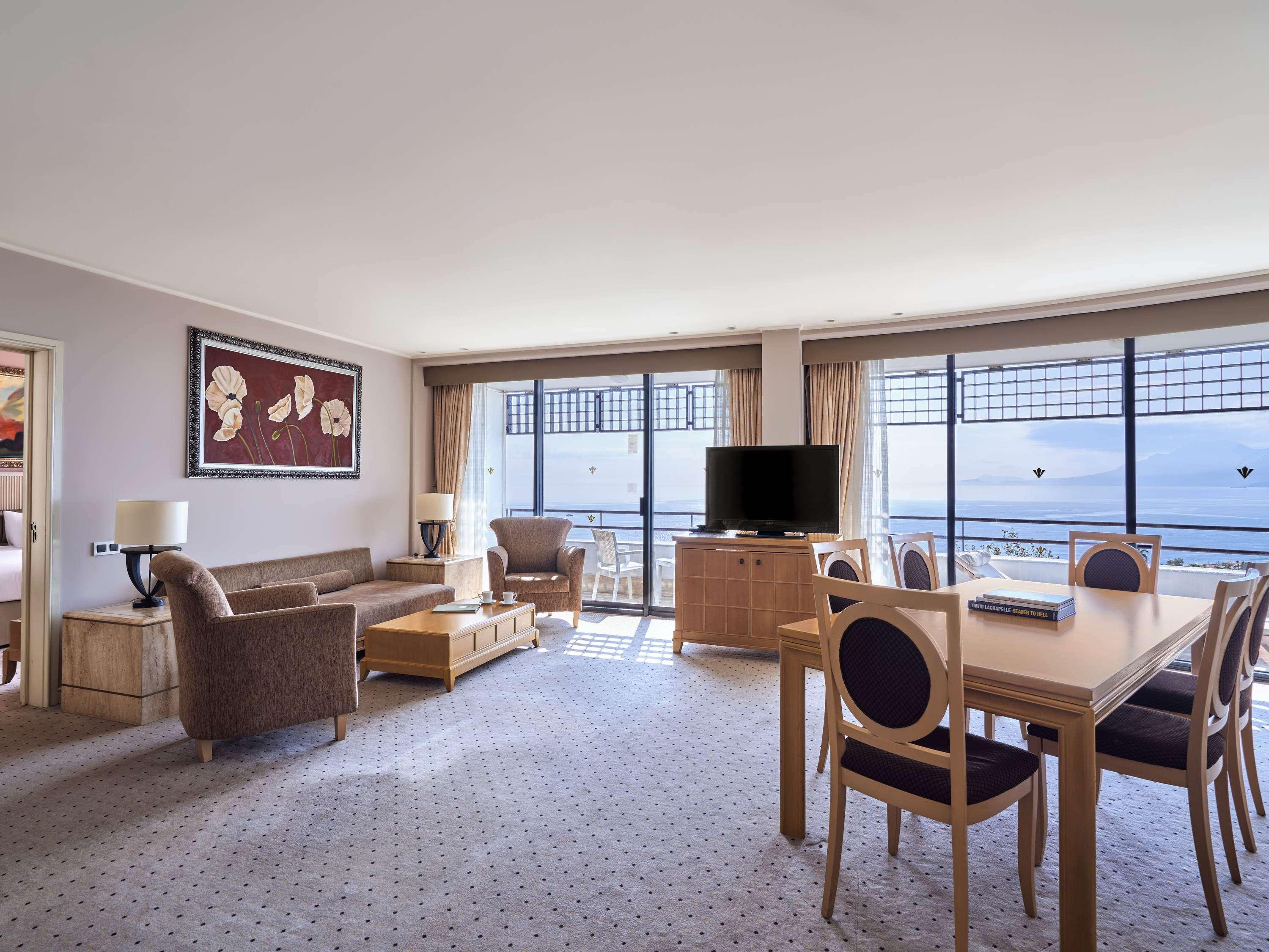 Suite Executive King Bed