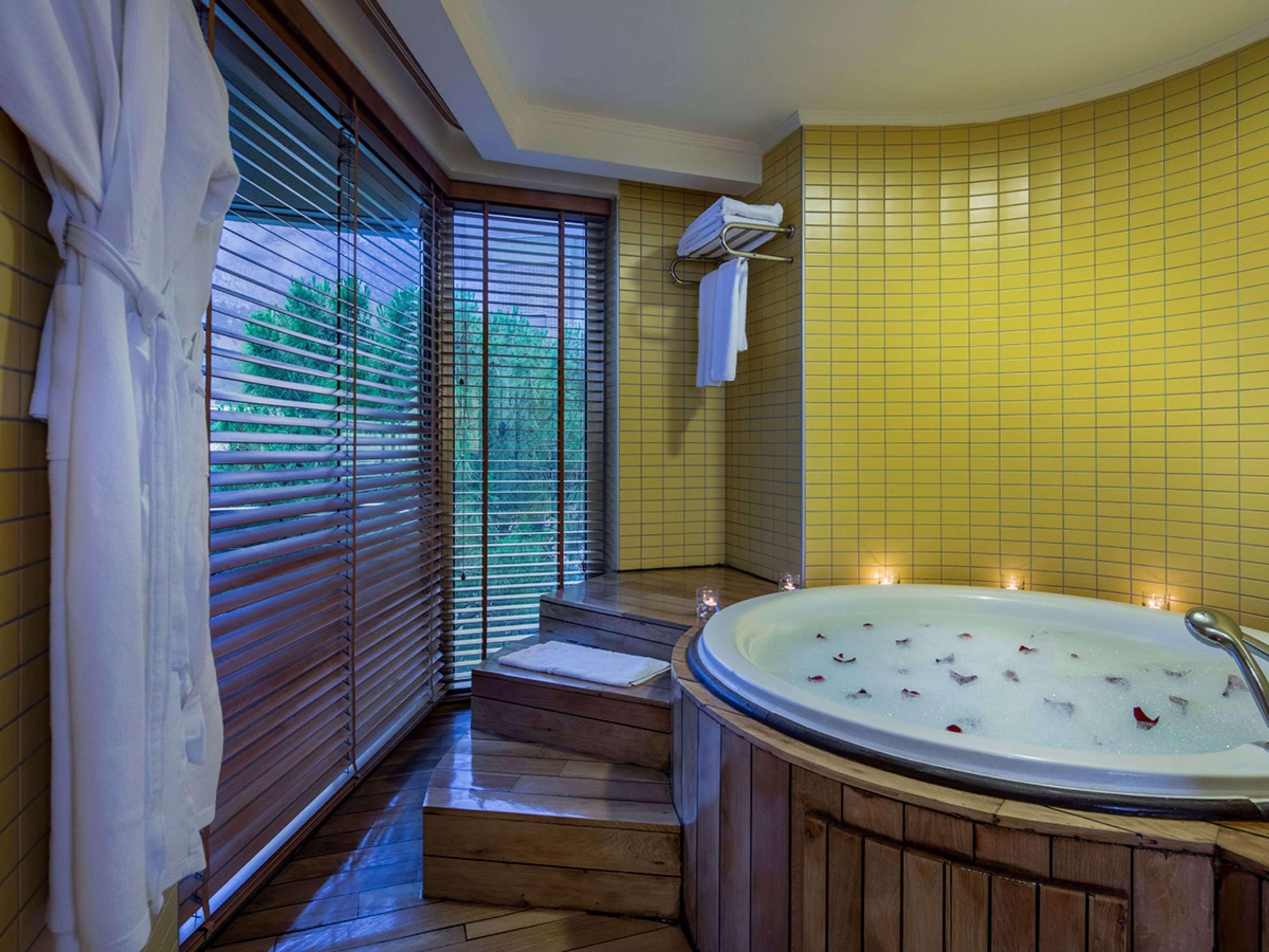 Double or Twin with Jacuzzi