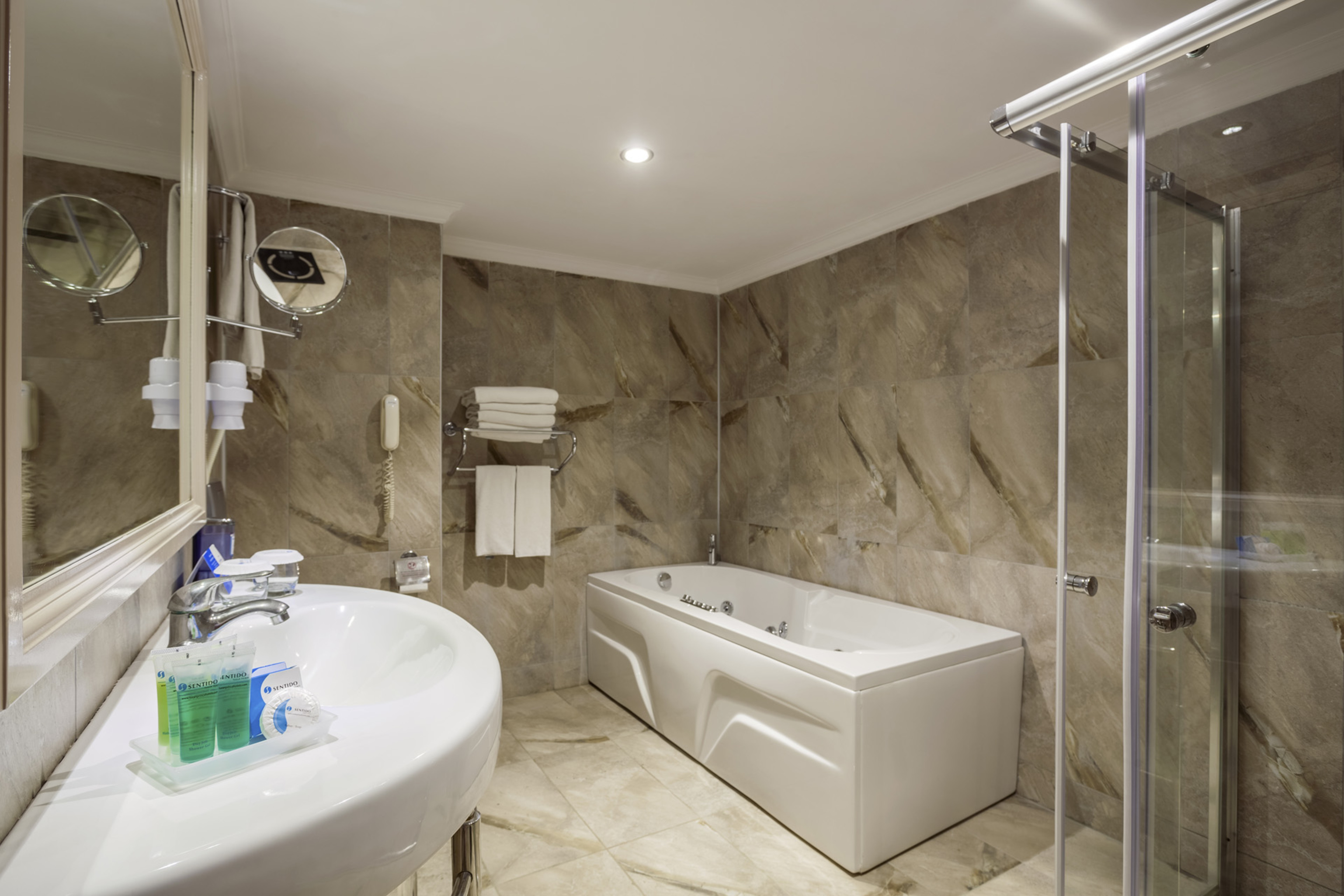 Suite Two Bedrooms One Bathroom