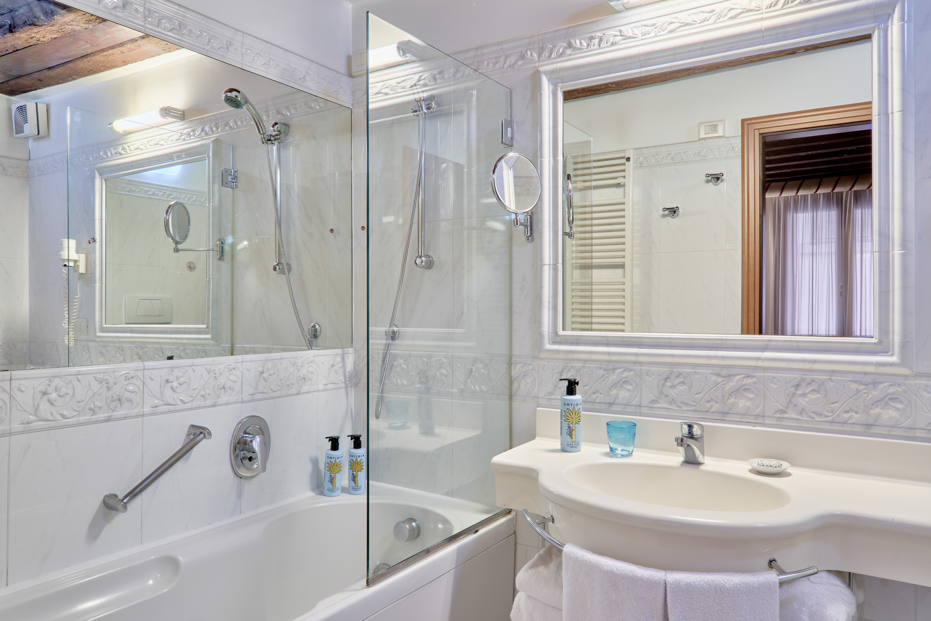 Double or Twin Standard