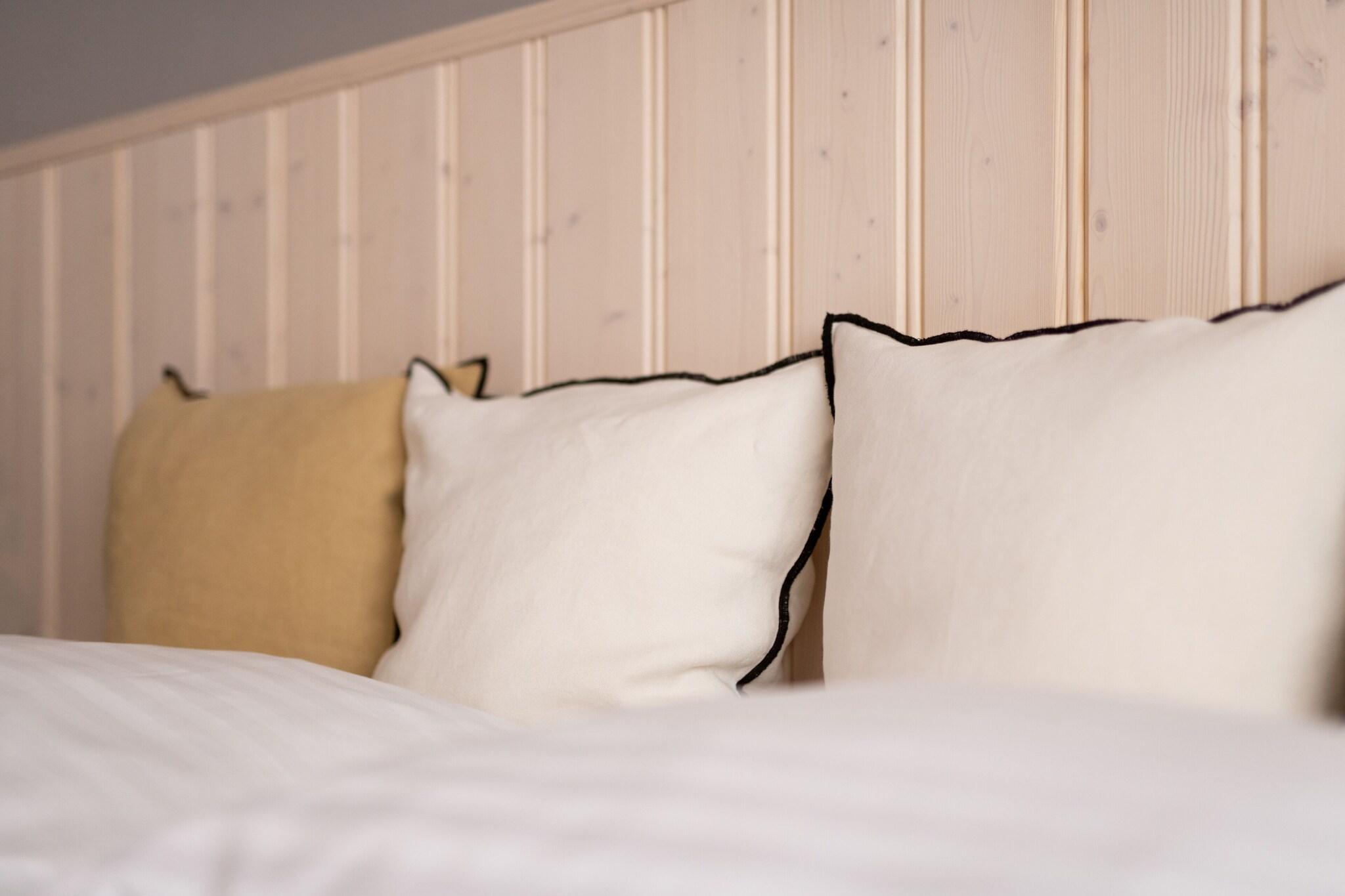 Double Queen Bed Non Smoking