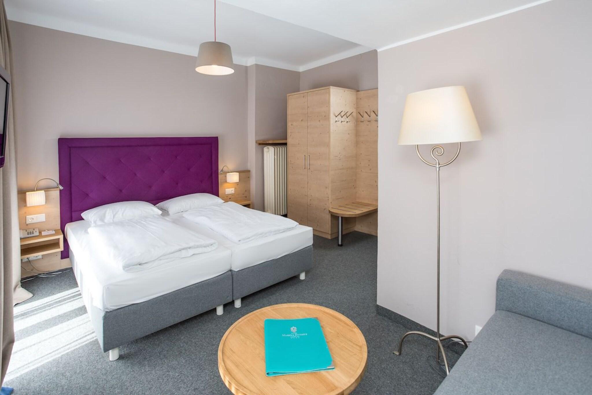 Double Queen Size Bed