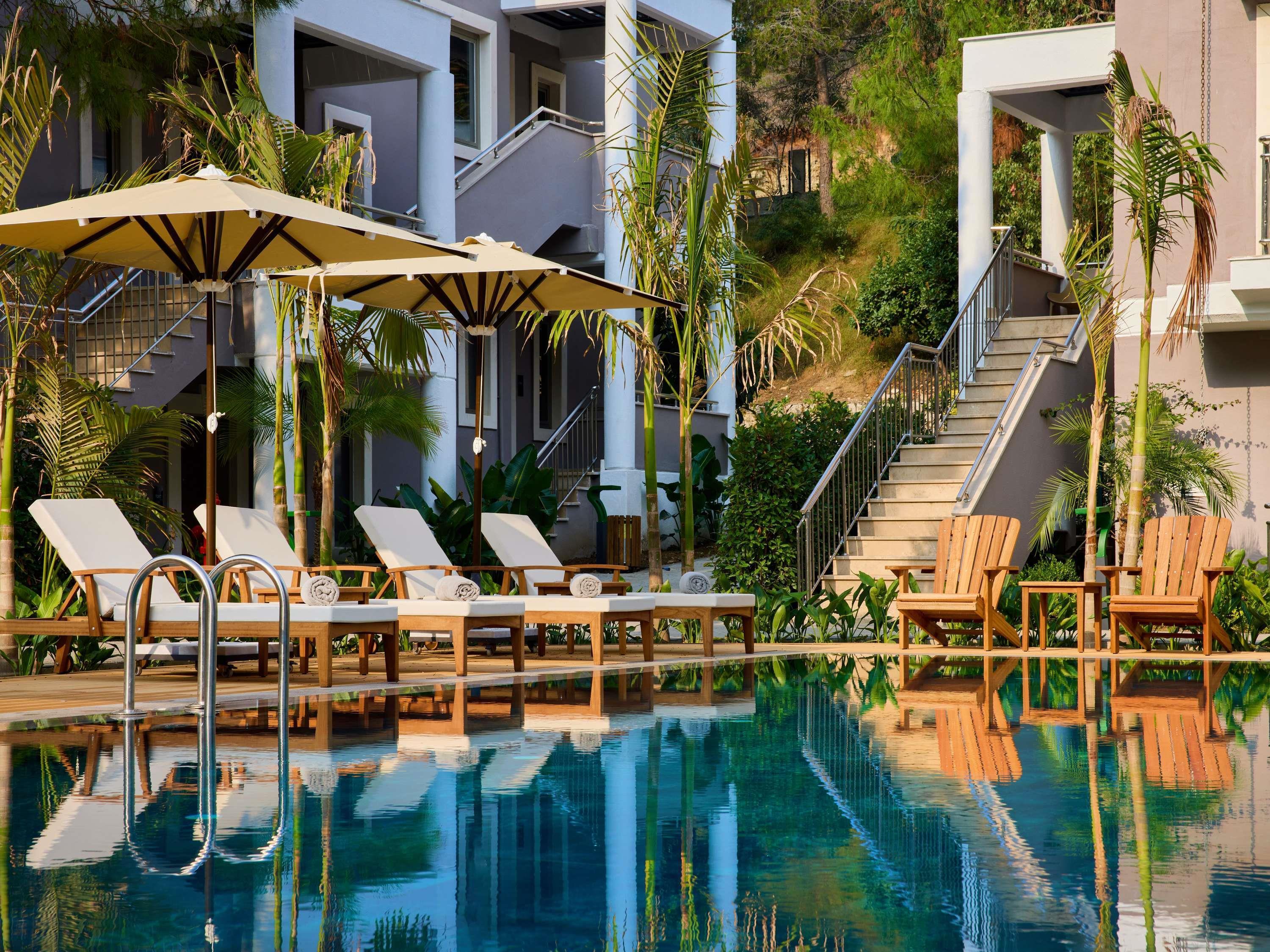 Double Superior Pool View