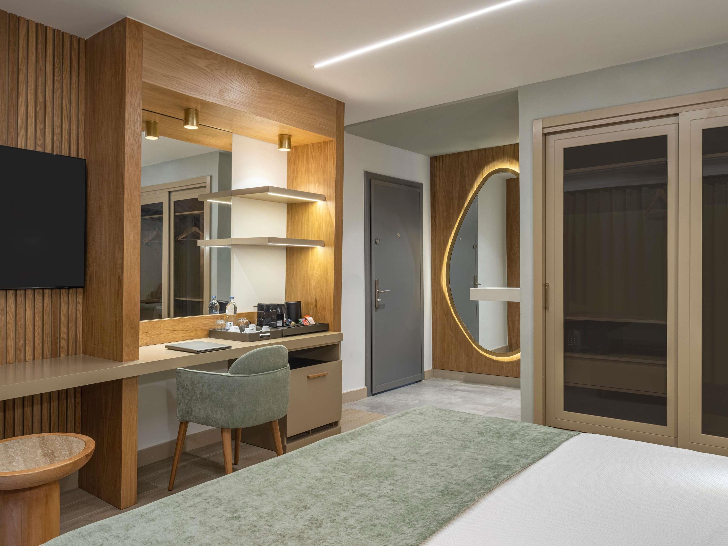 Double Superior Garden View