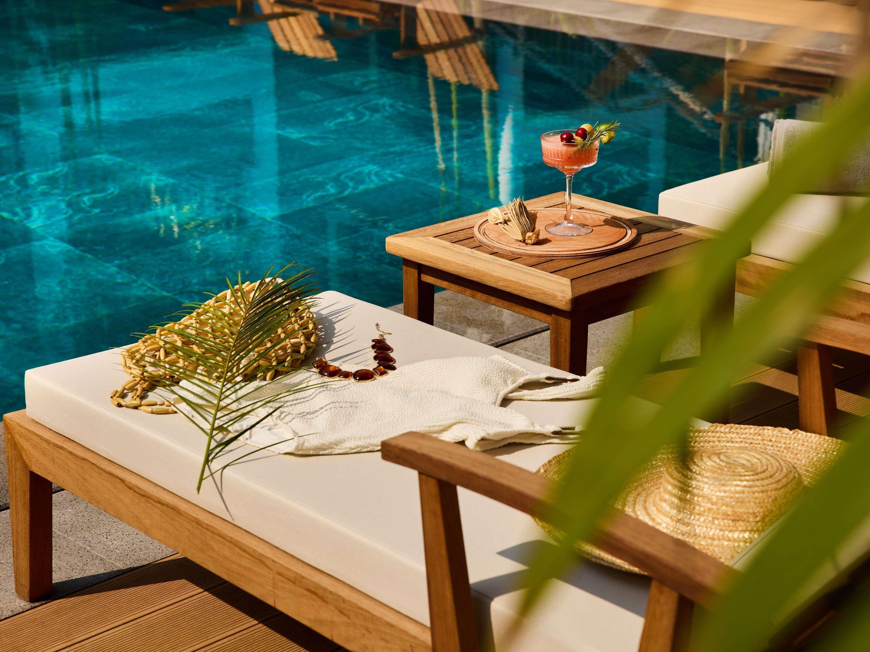 Double Superior Pool View