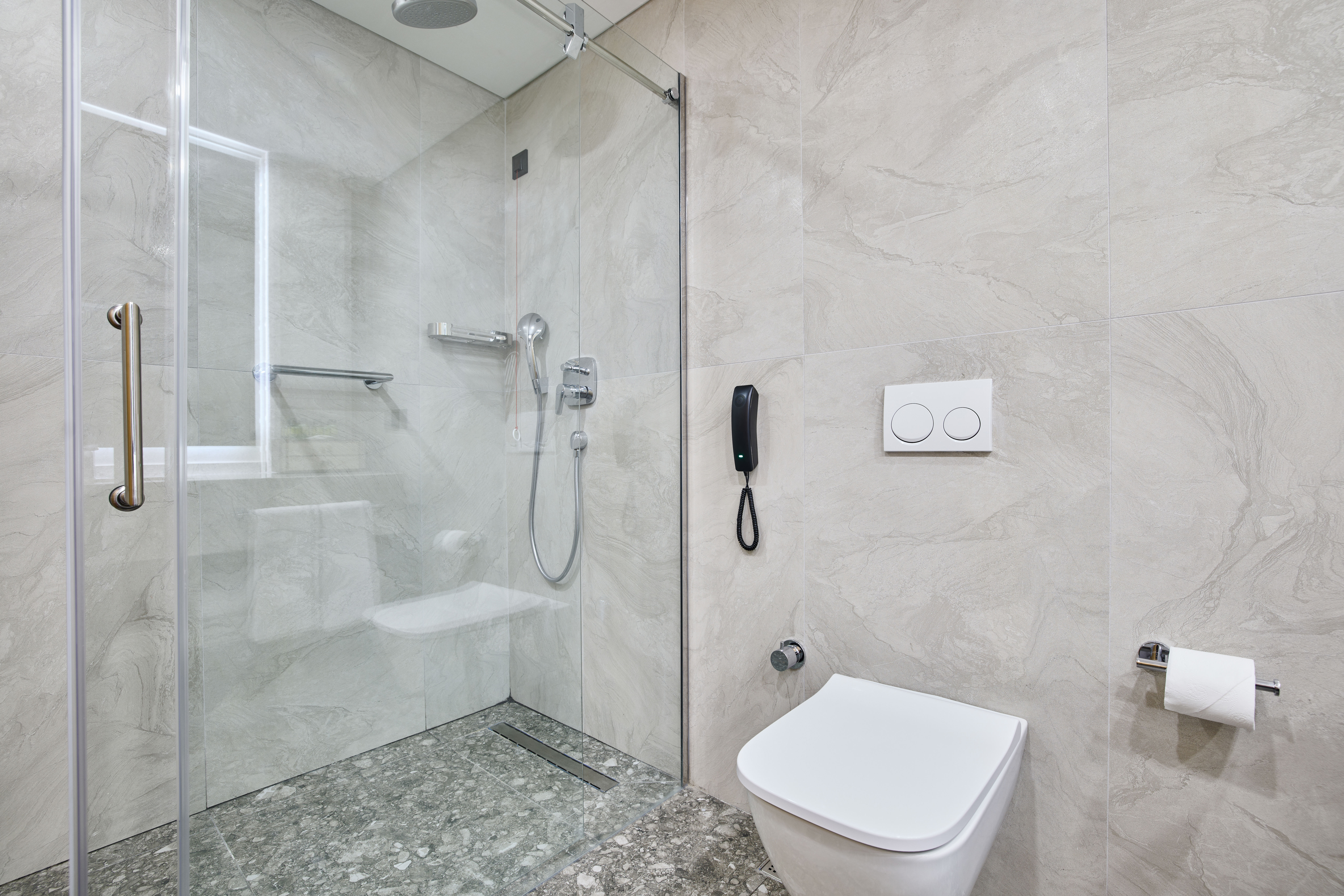 Double Deluxe King Bed