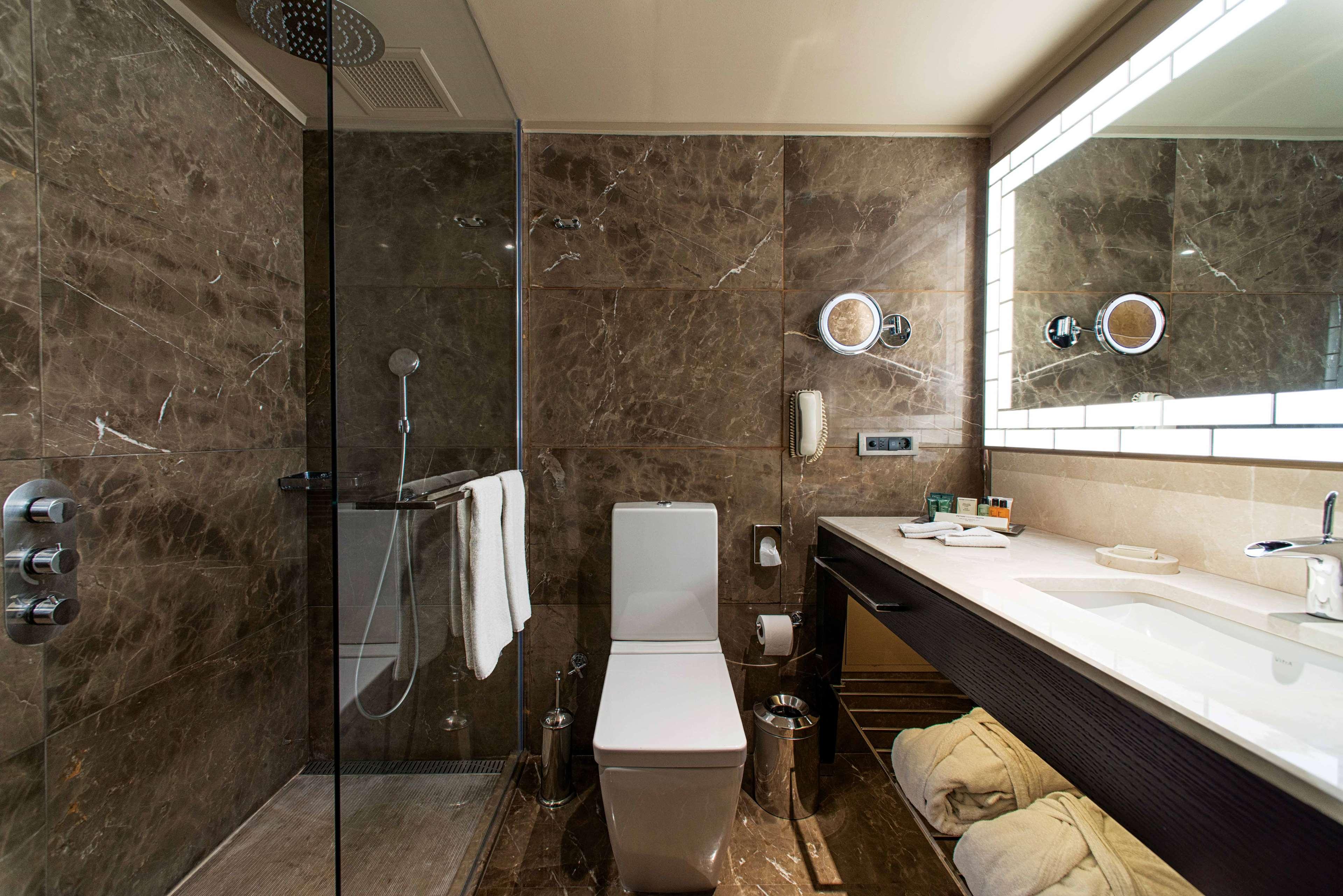 Double Executive King Bed