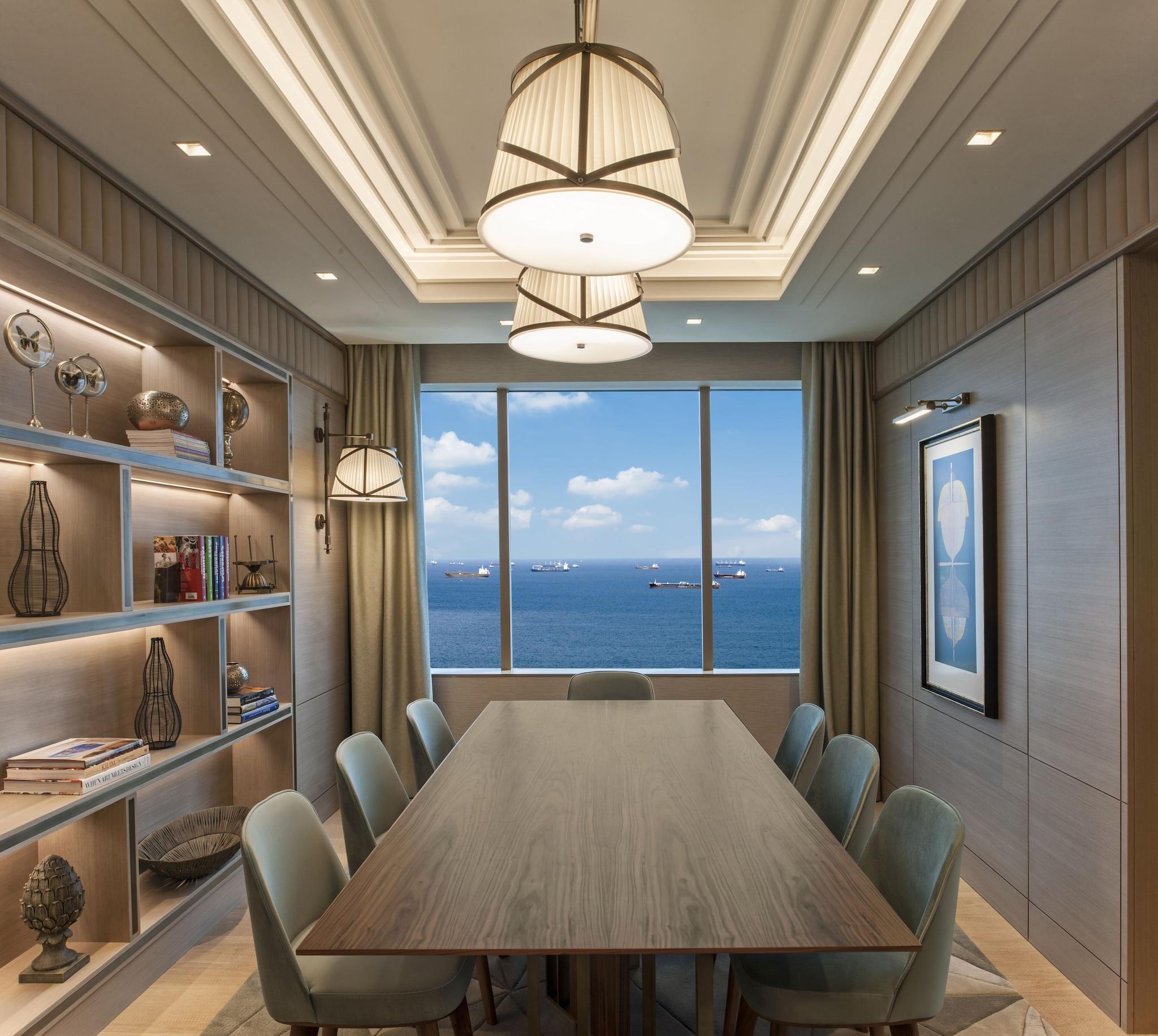 Suite Presidential with Views