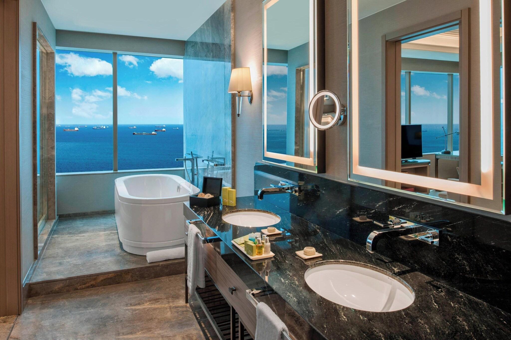 Suite Presidential with Views