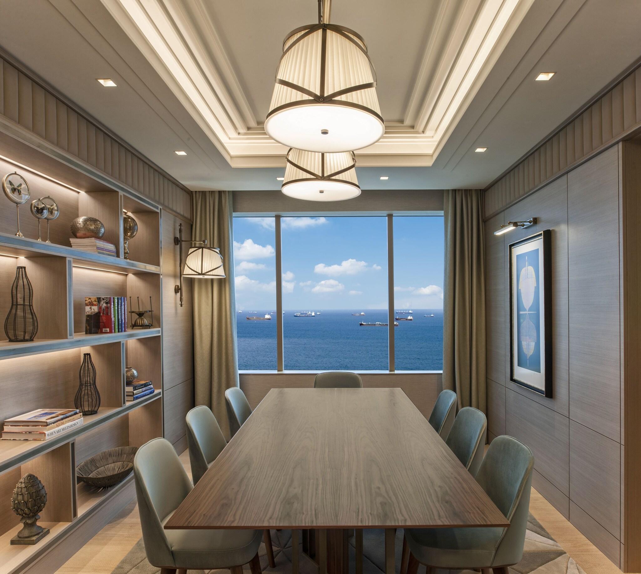 Suite Presidential with Views