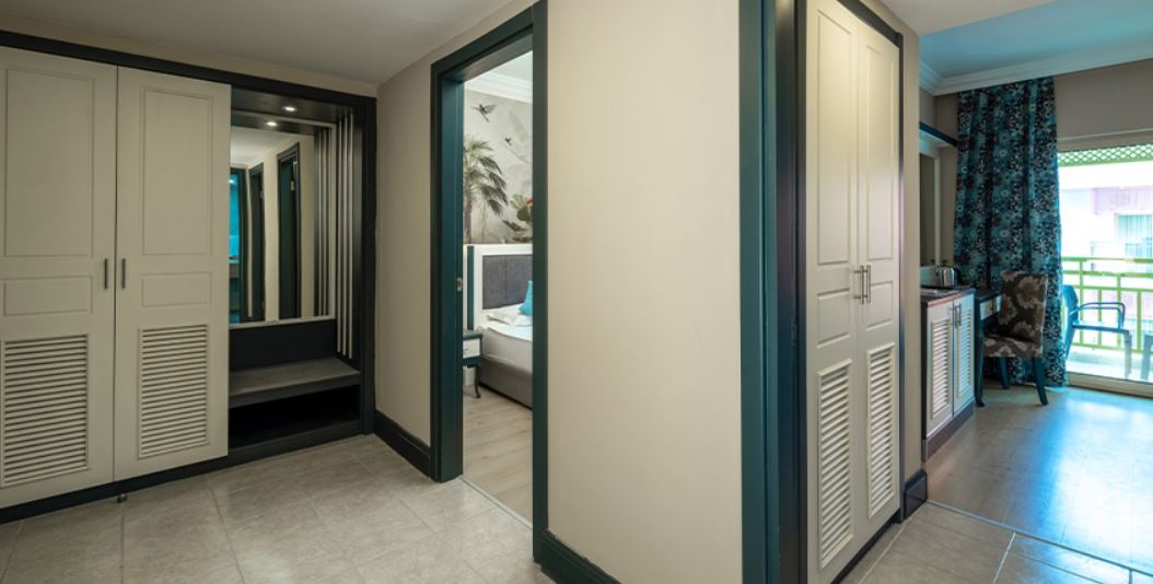 Family Room Land View