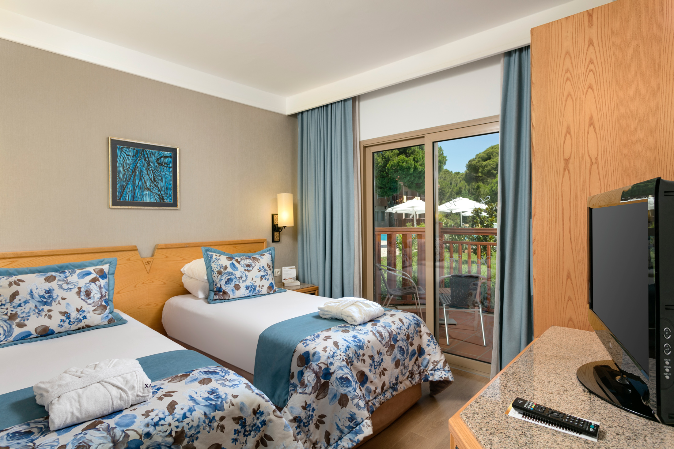 Family Room Garden View