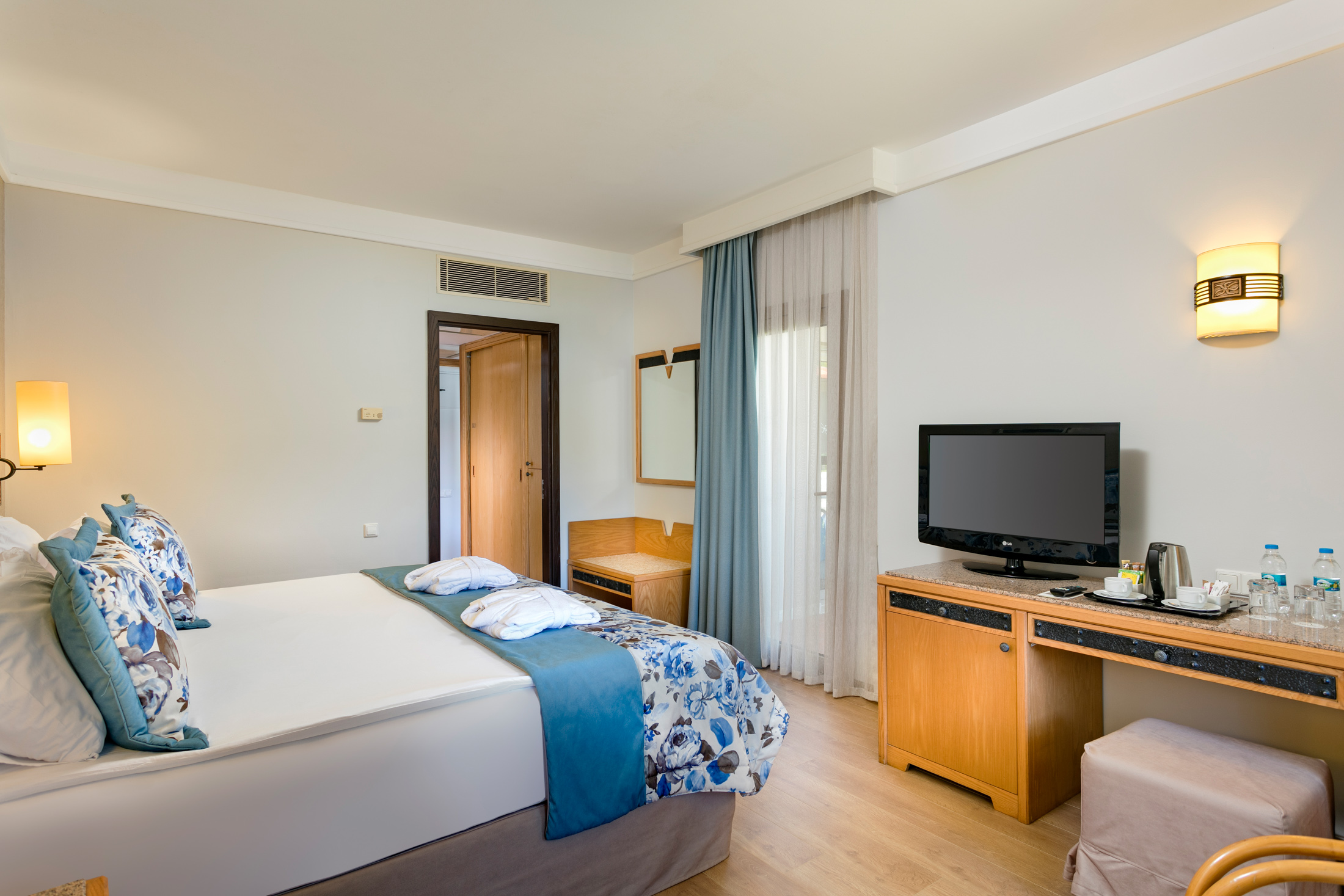 Family Room Garden View