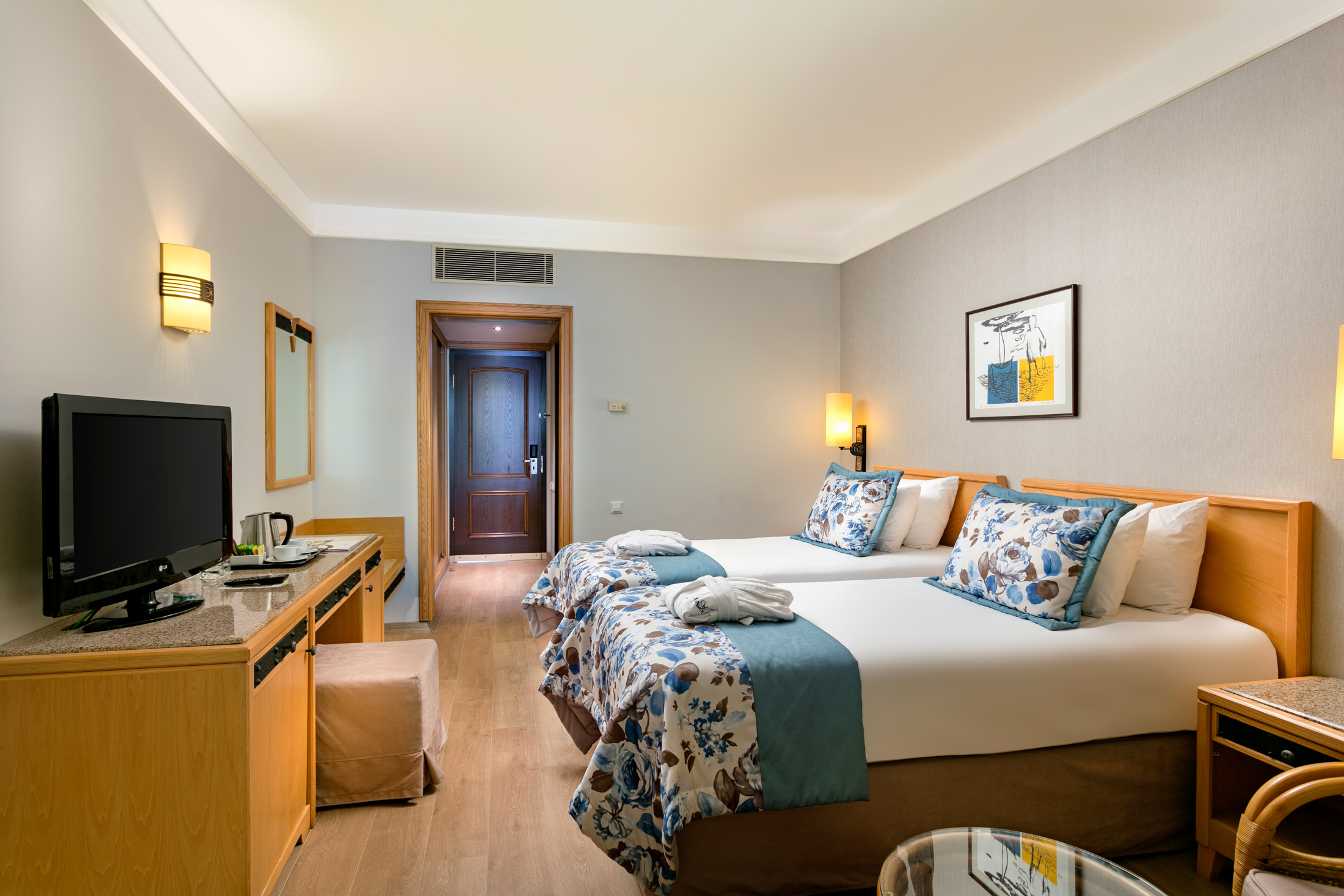 Bungalow Garden View