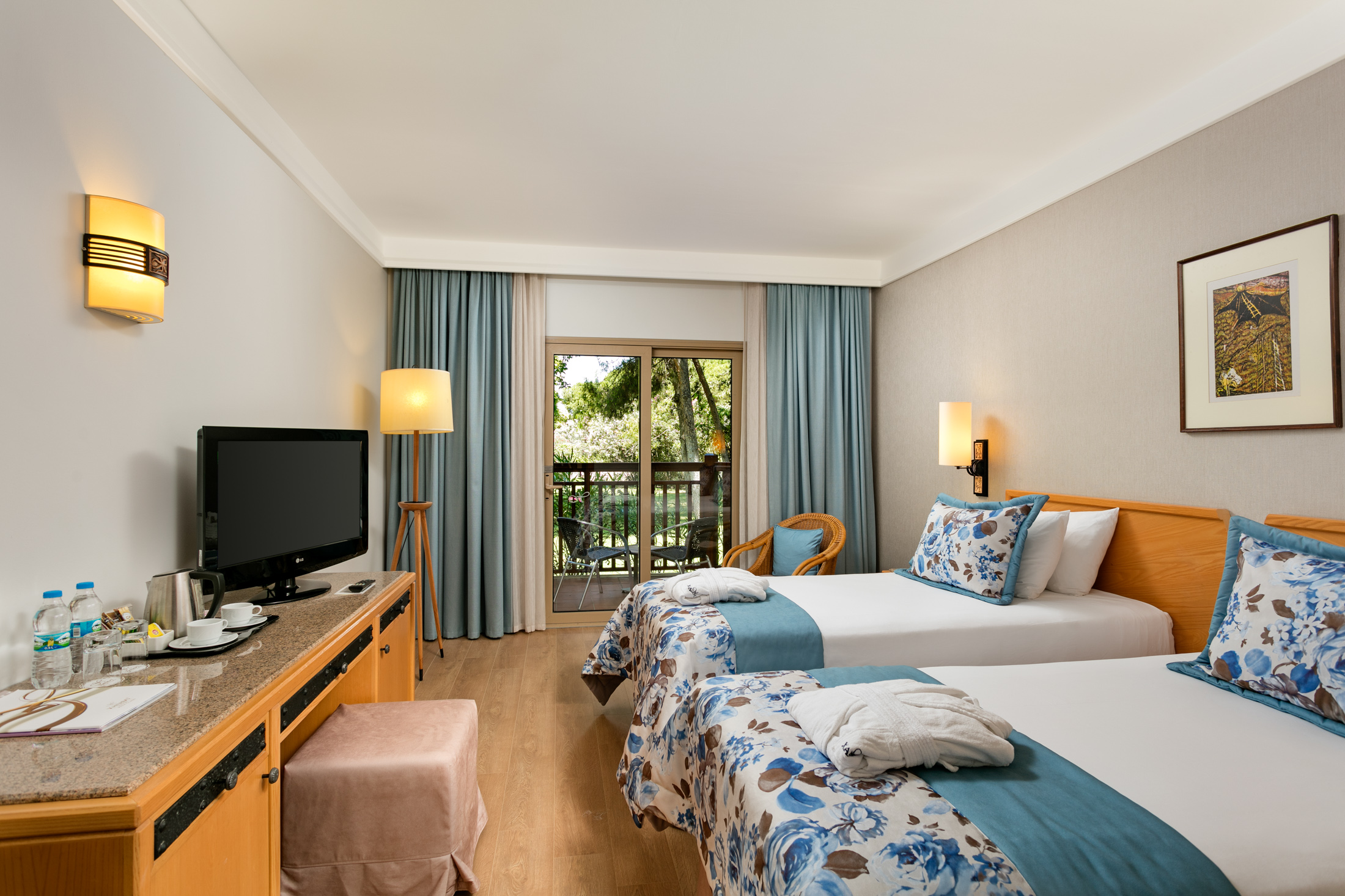 Bungalow Garden View