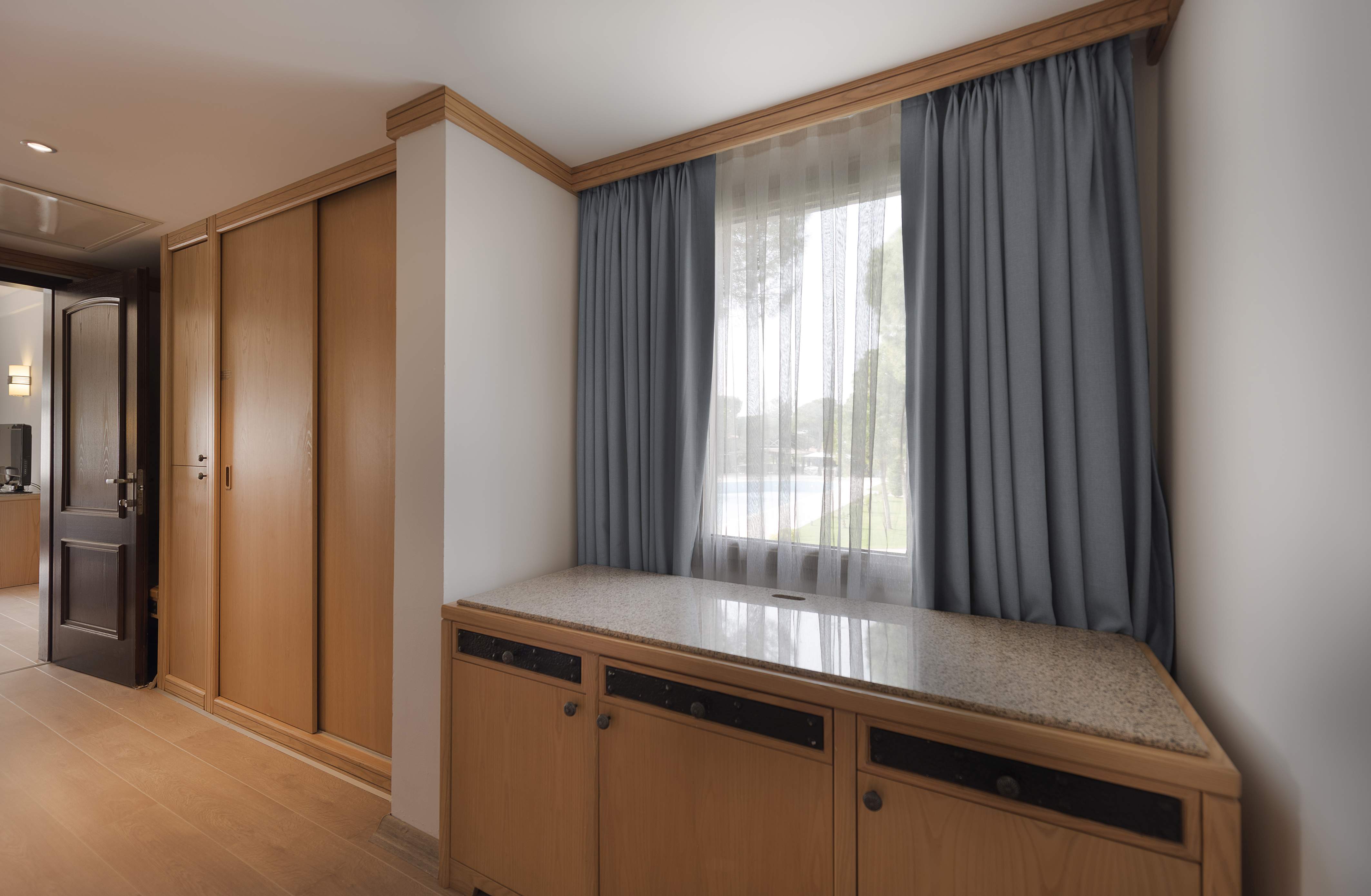 Bungalow Garden View