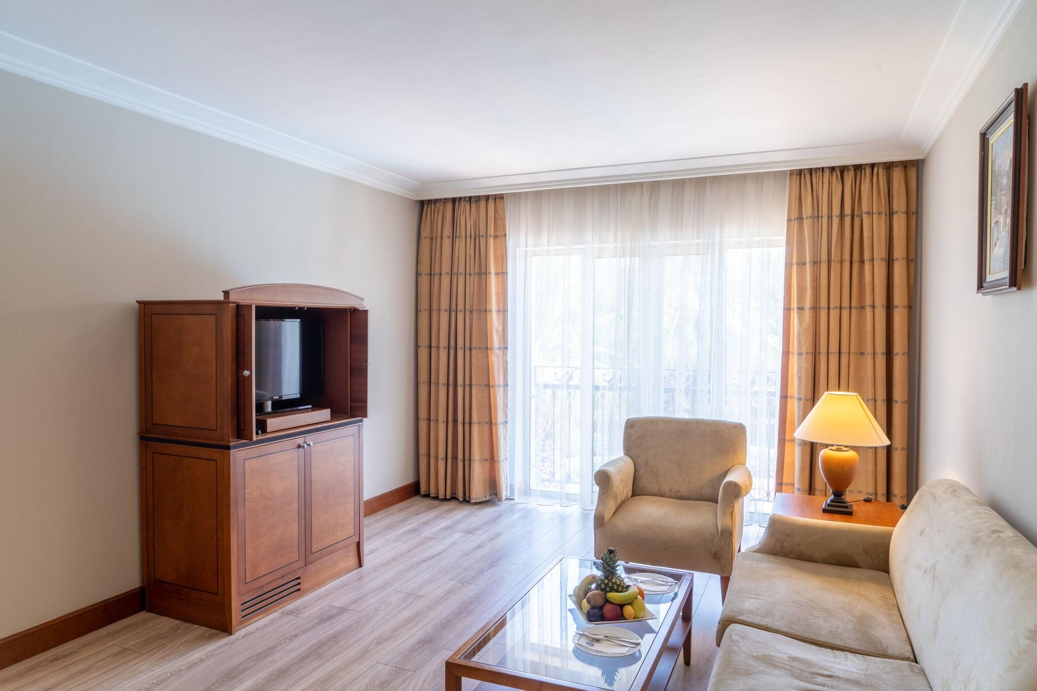 Suite Queen Size Bed