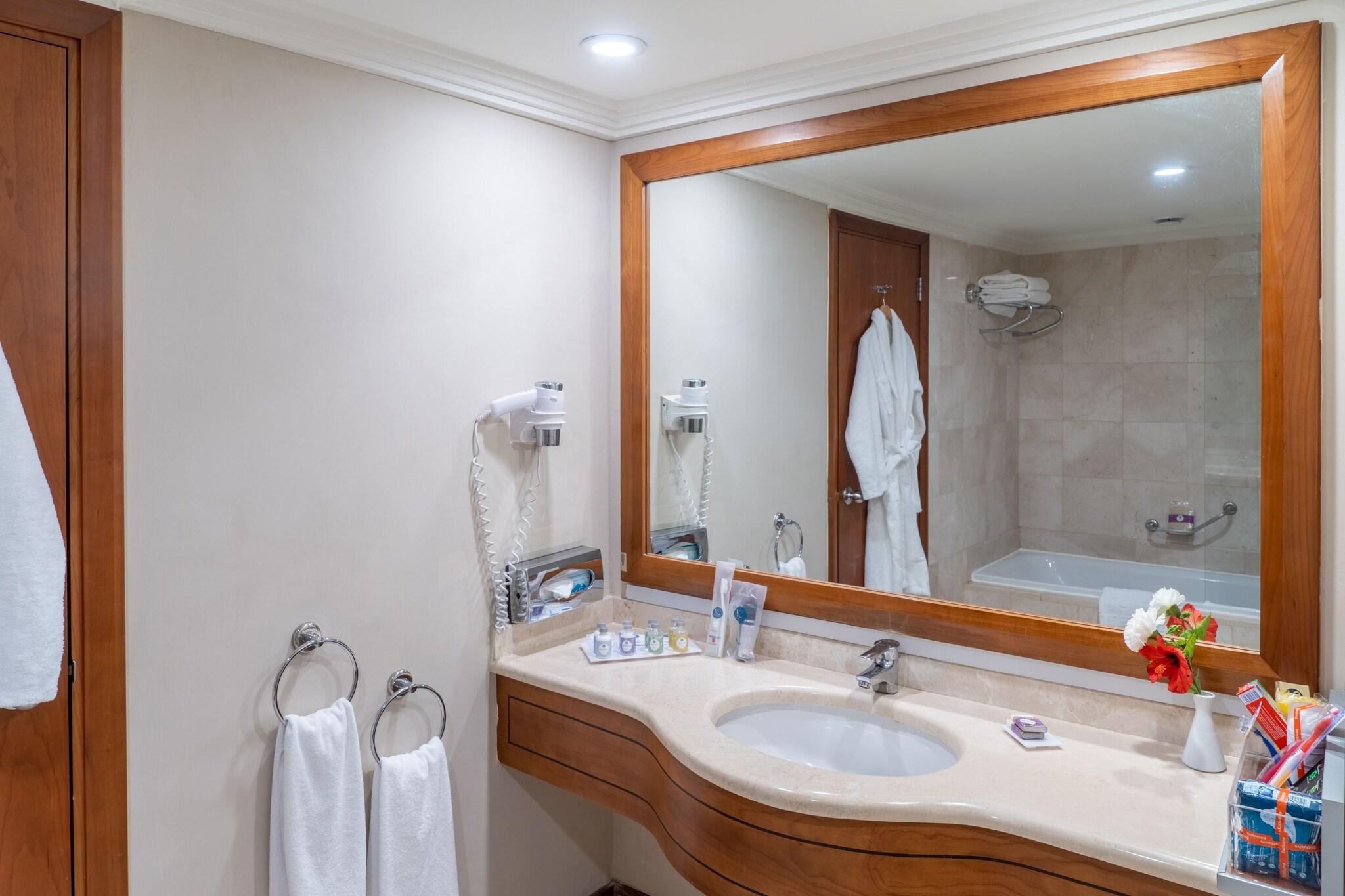 Suite Queen Size Bed