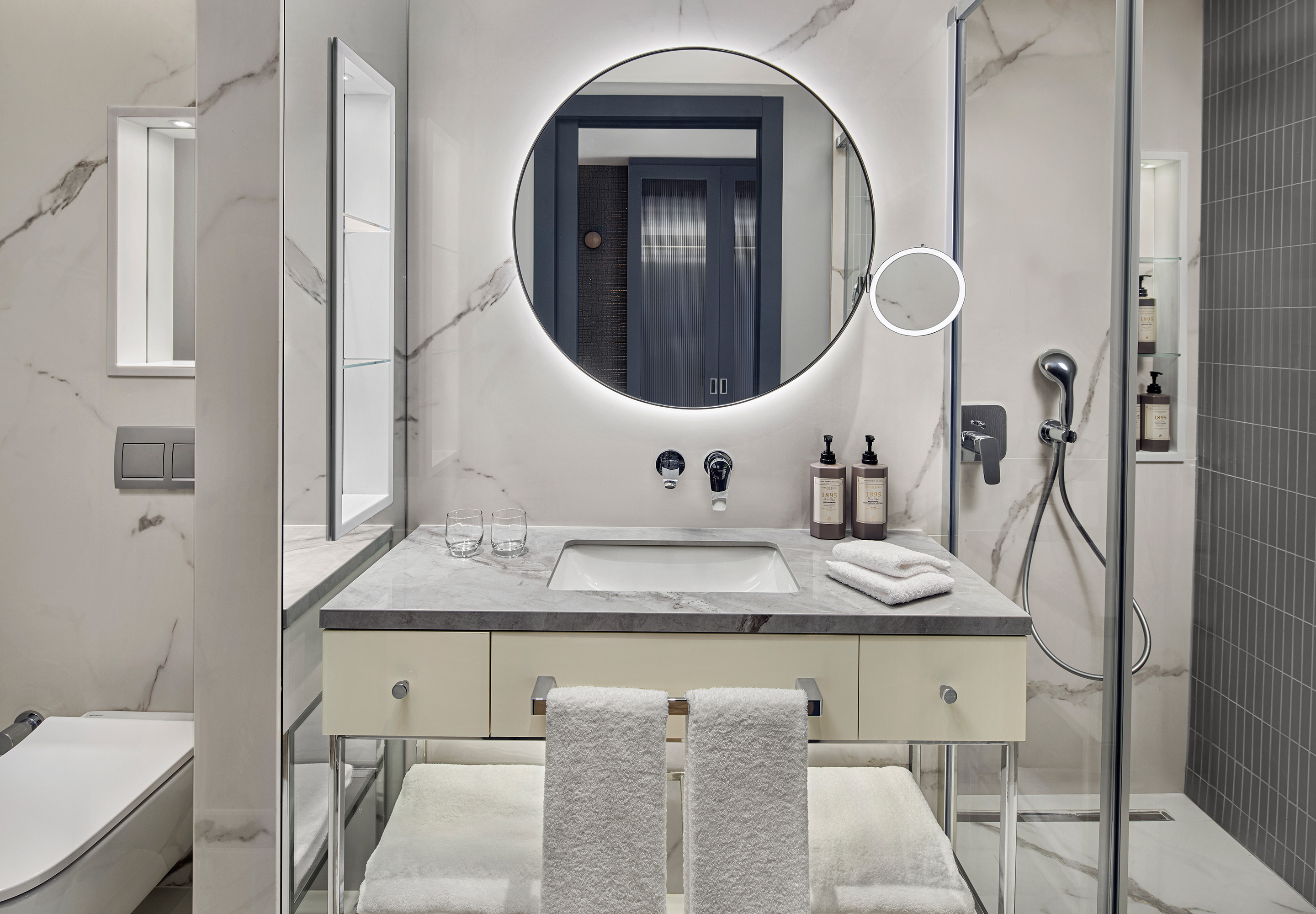 Family Room Connecting Room