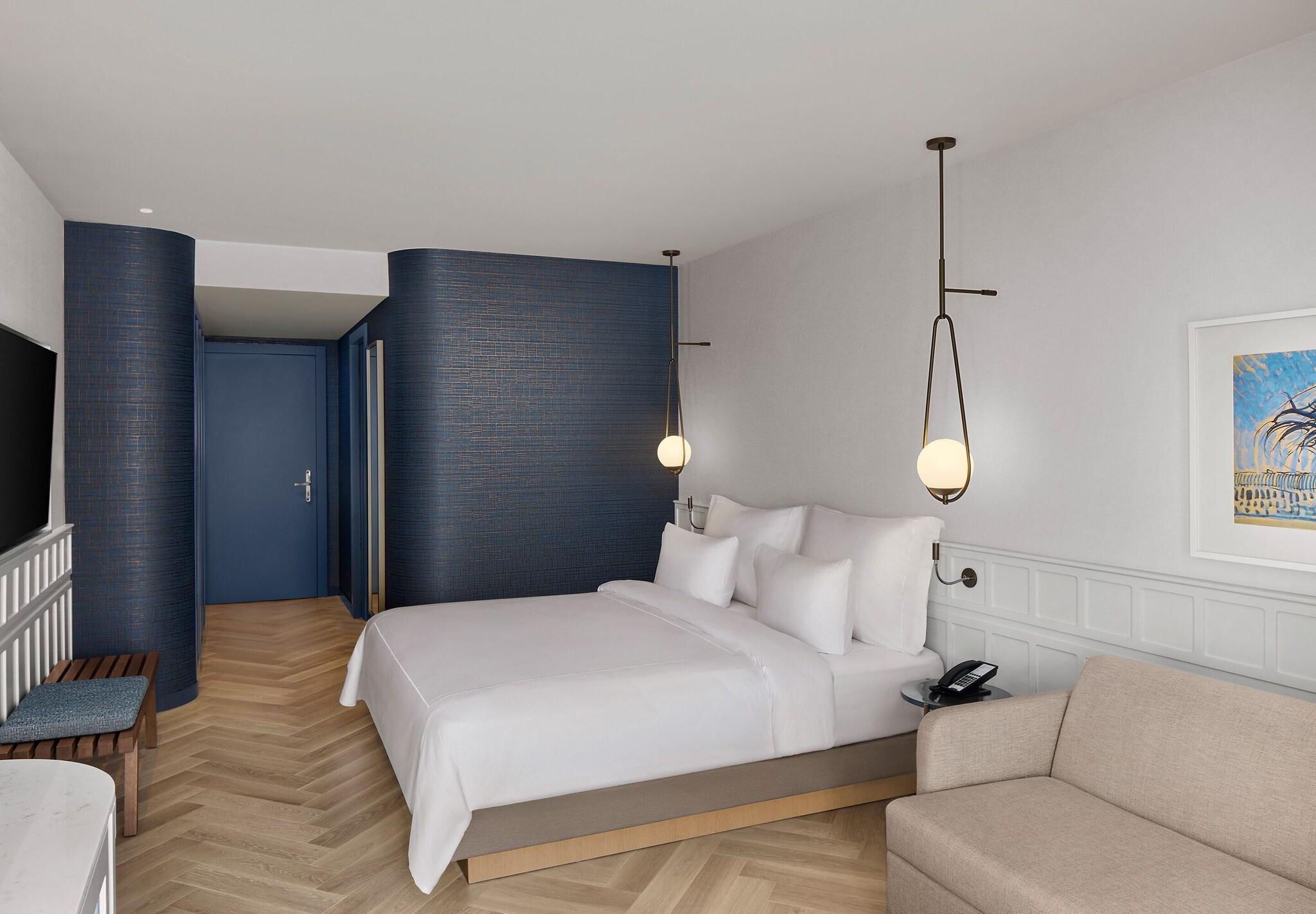 Double Queen Size Bed