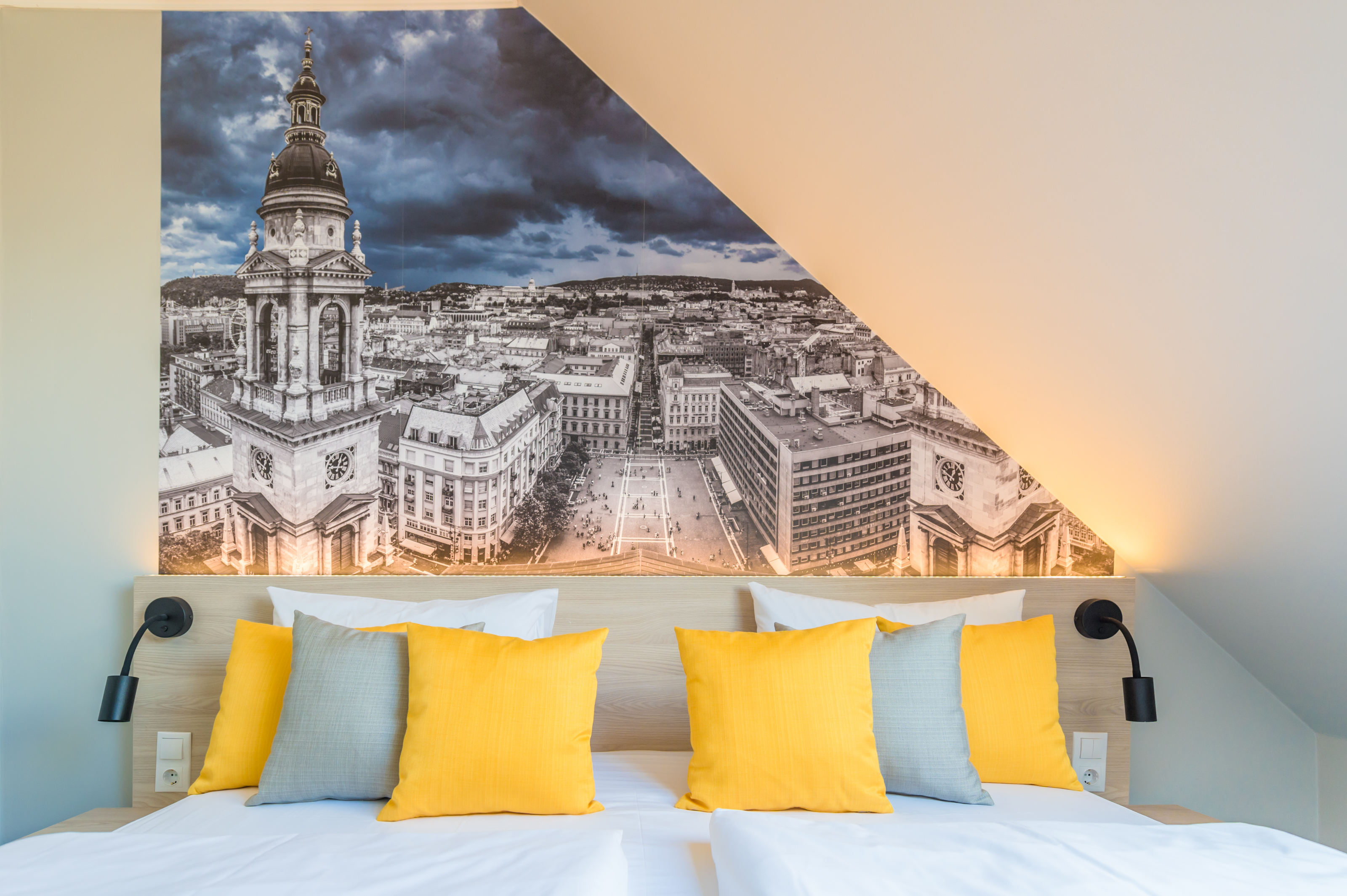 Double or Twin Standard