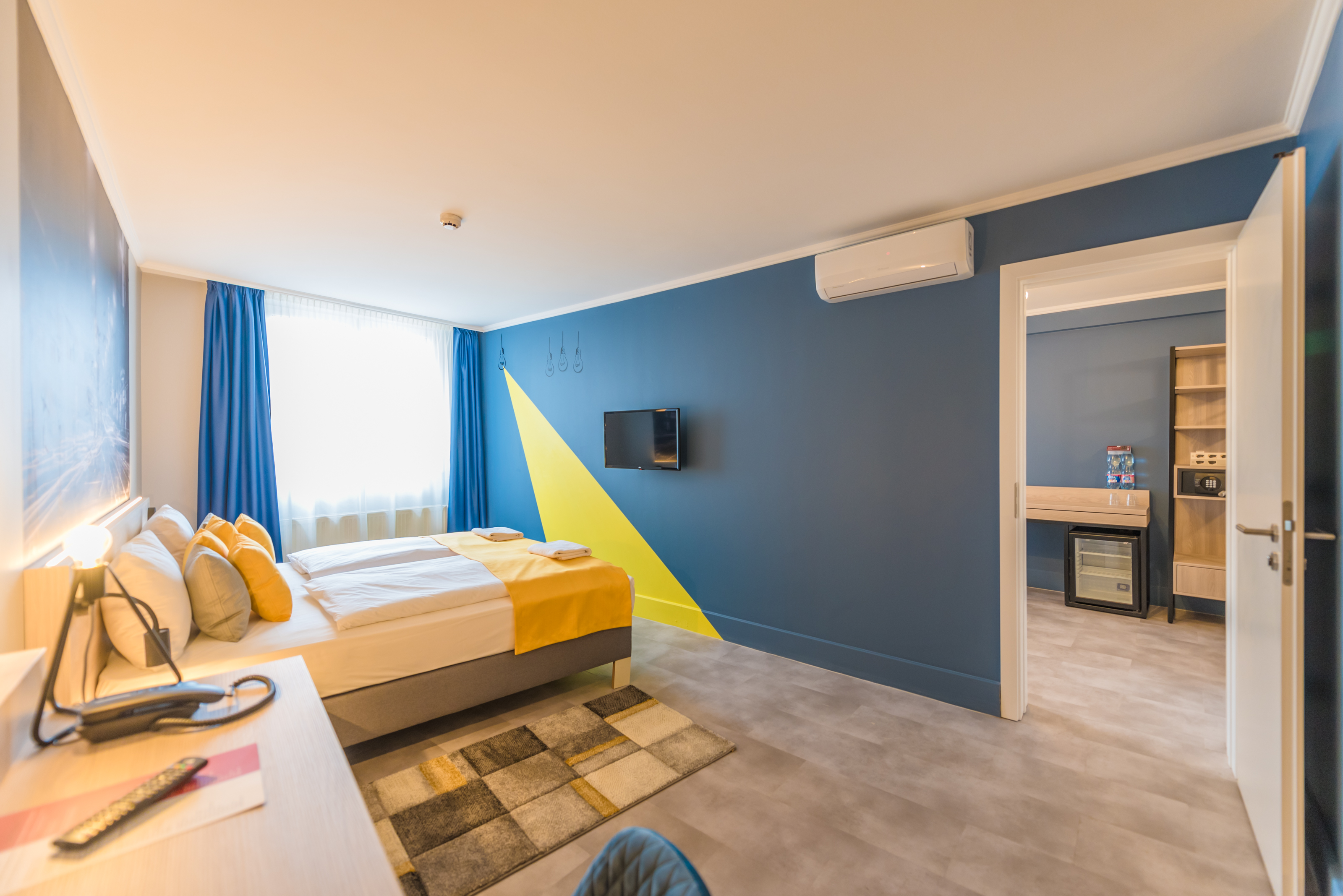 Family Room Connecting Room