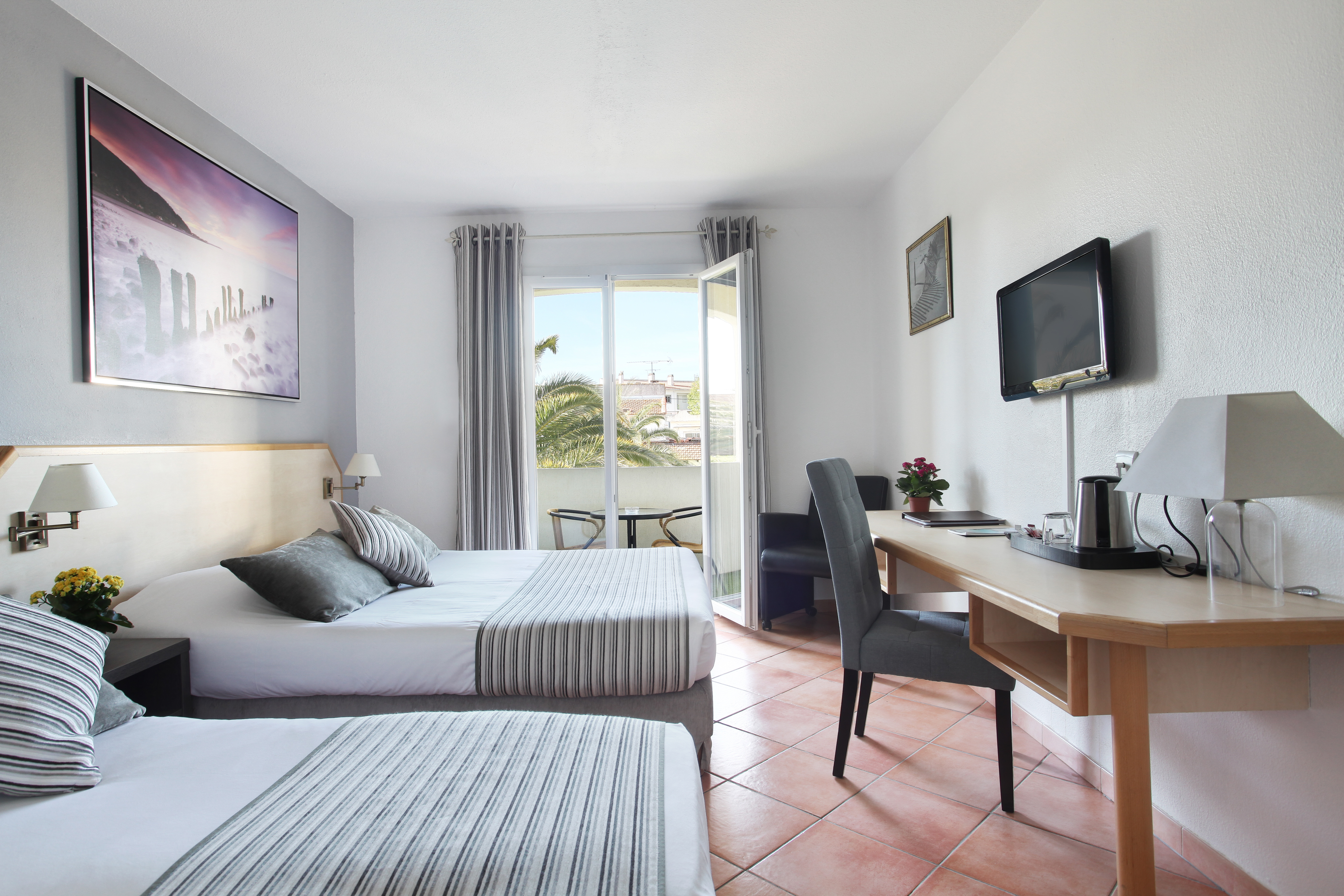 Quadruple with Balcony