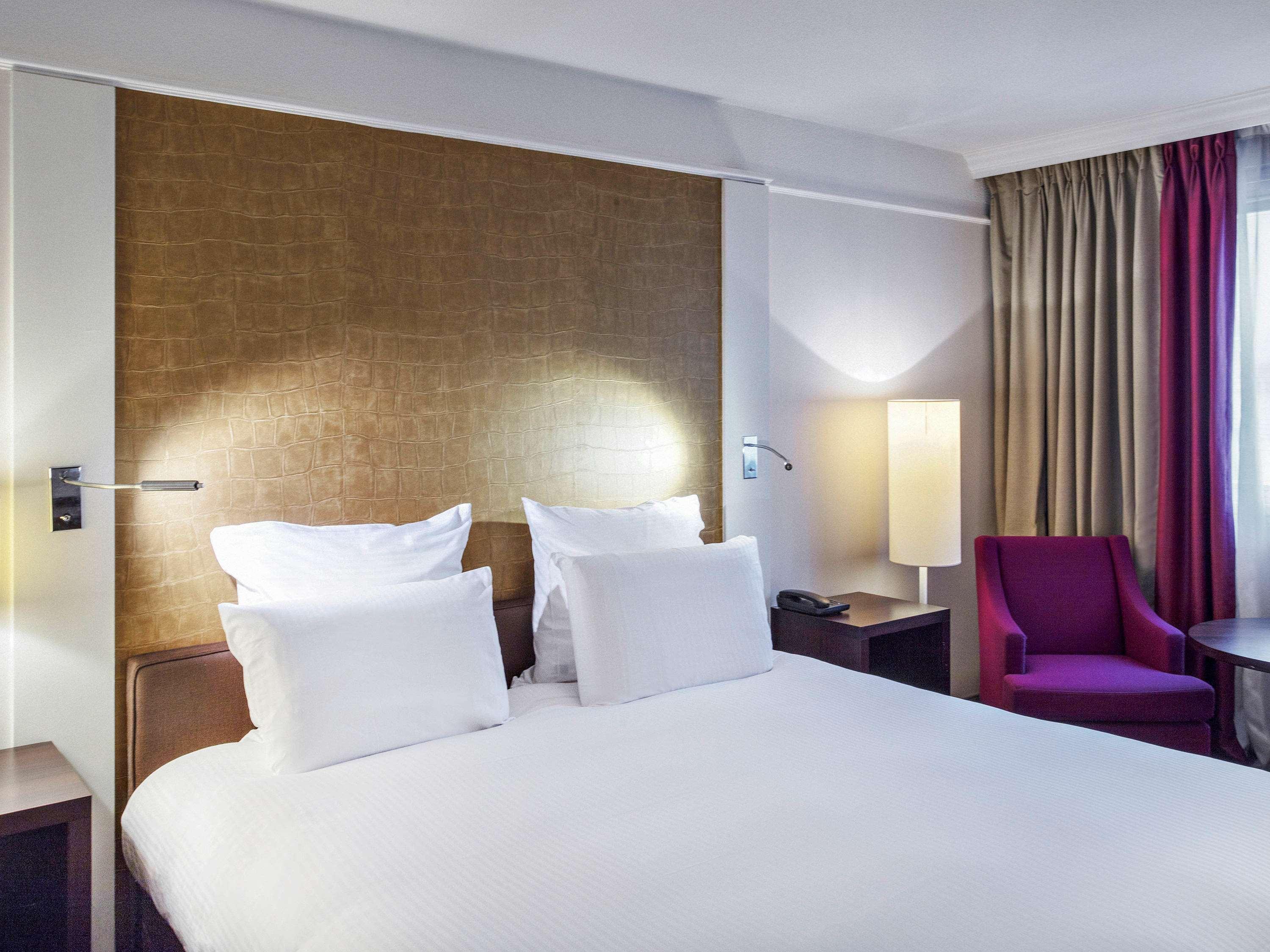 Double Deluxe King Bed