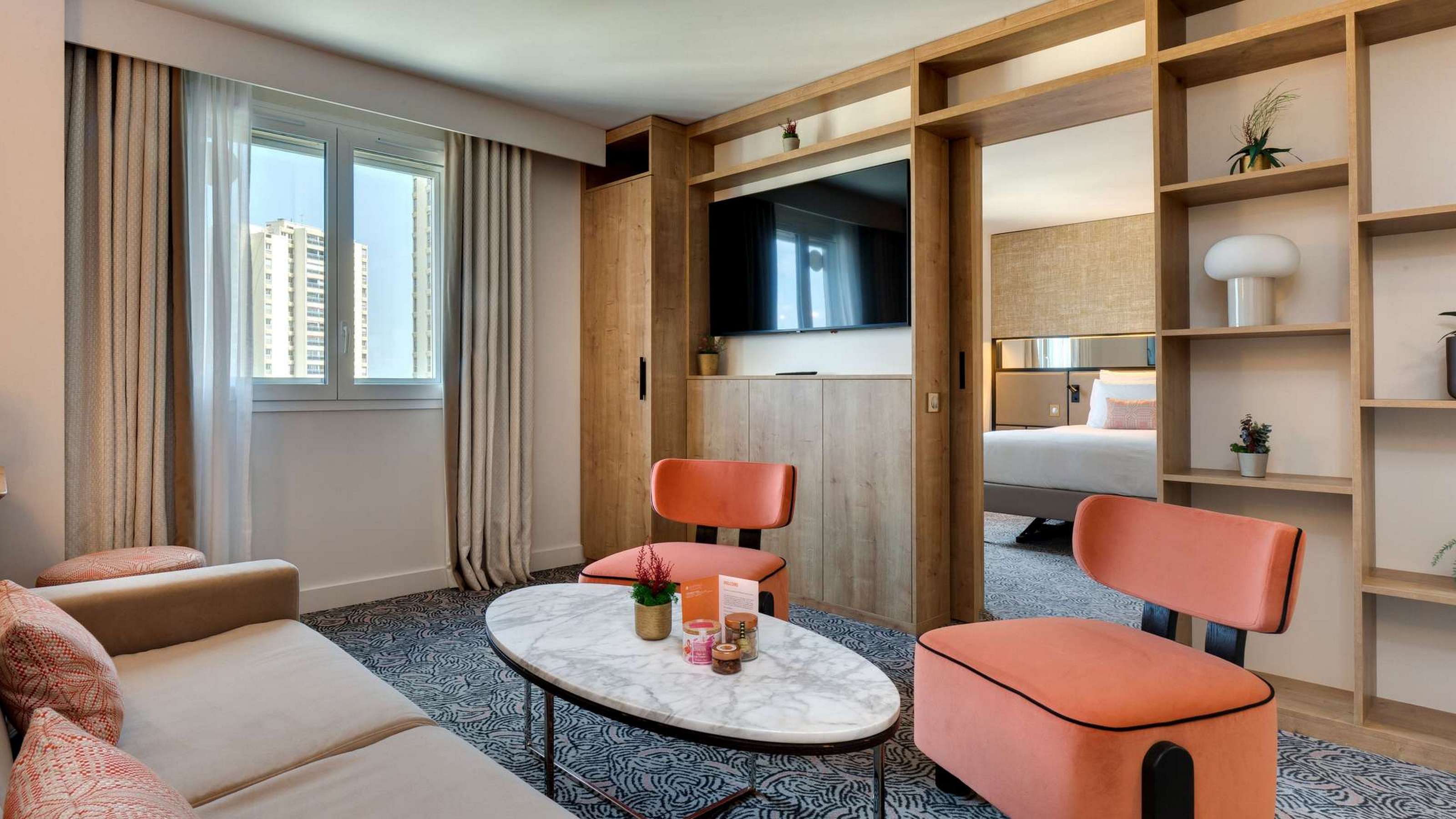 Suite Deluxe King Bed