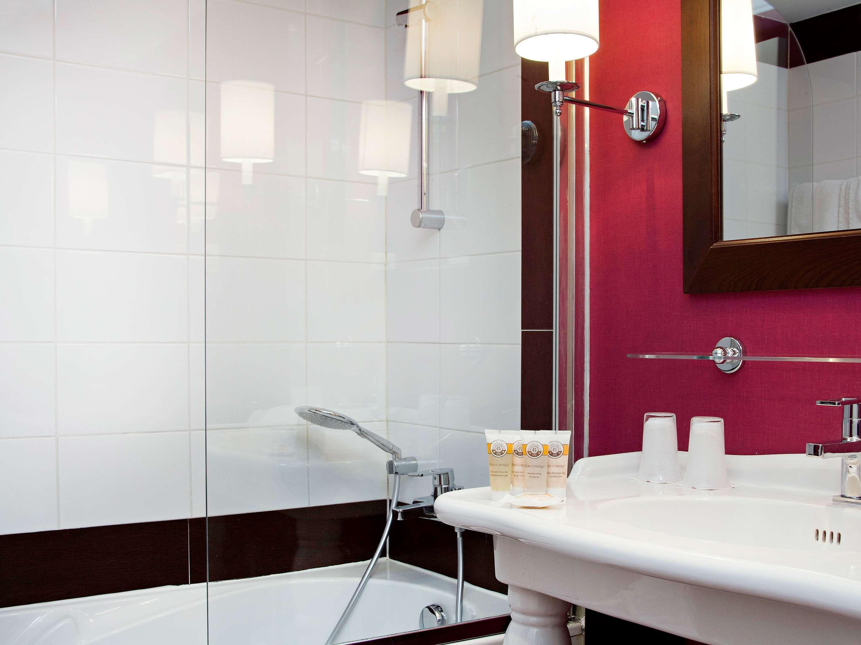 Double Deluxe King Bed