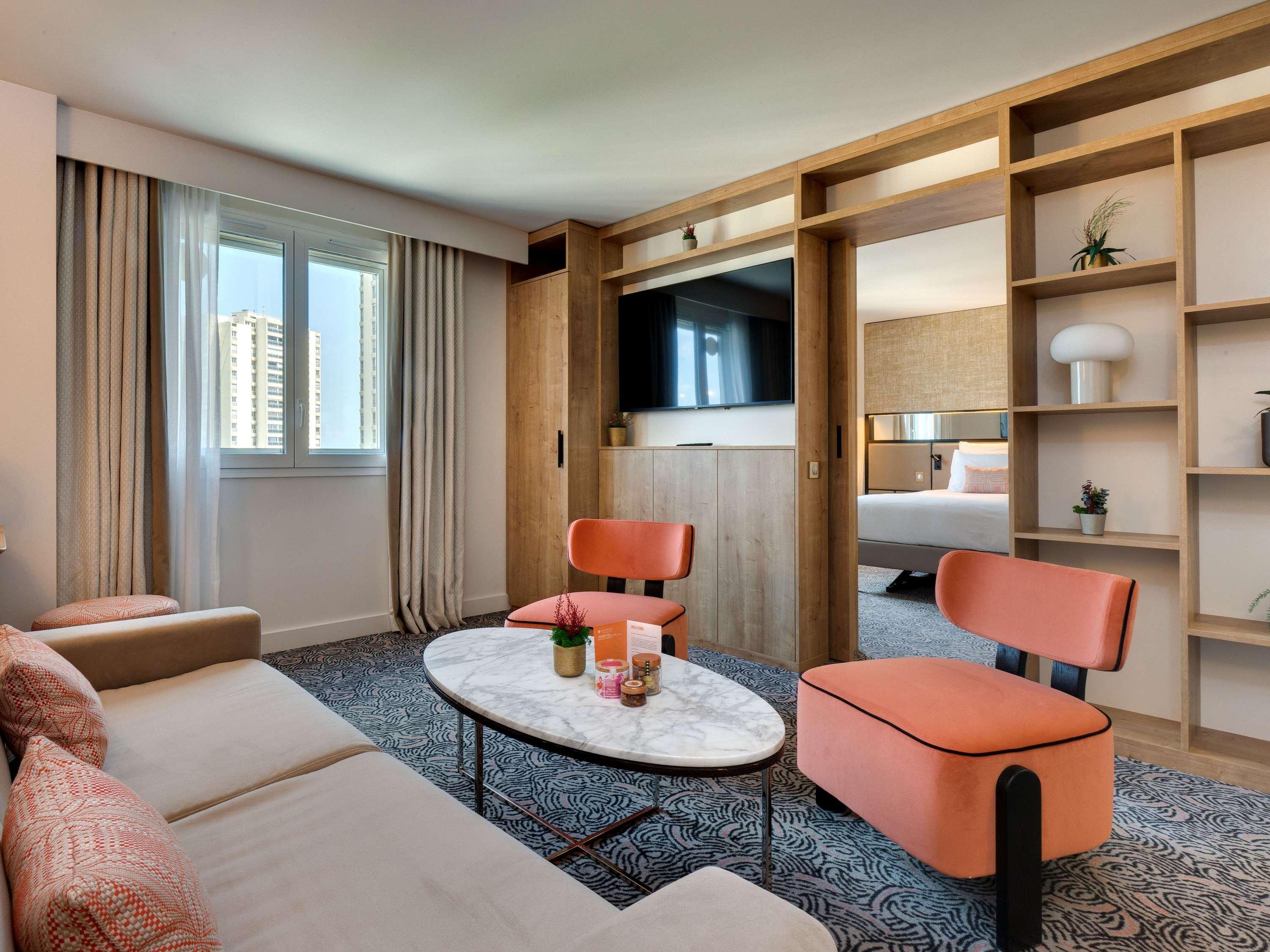 Suite Deluxe King Bed