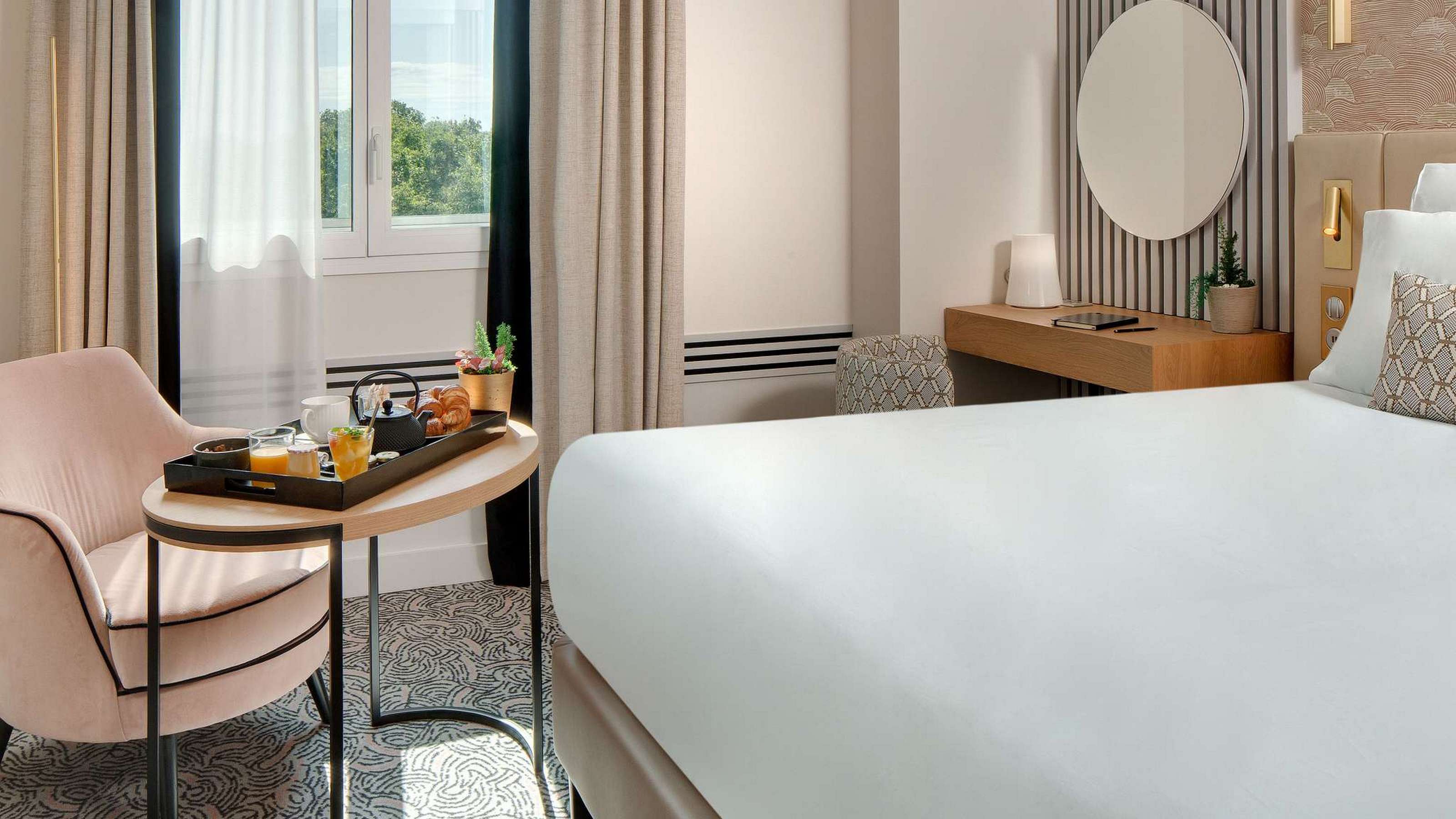 Double Superior King Bed