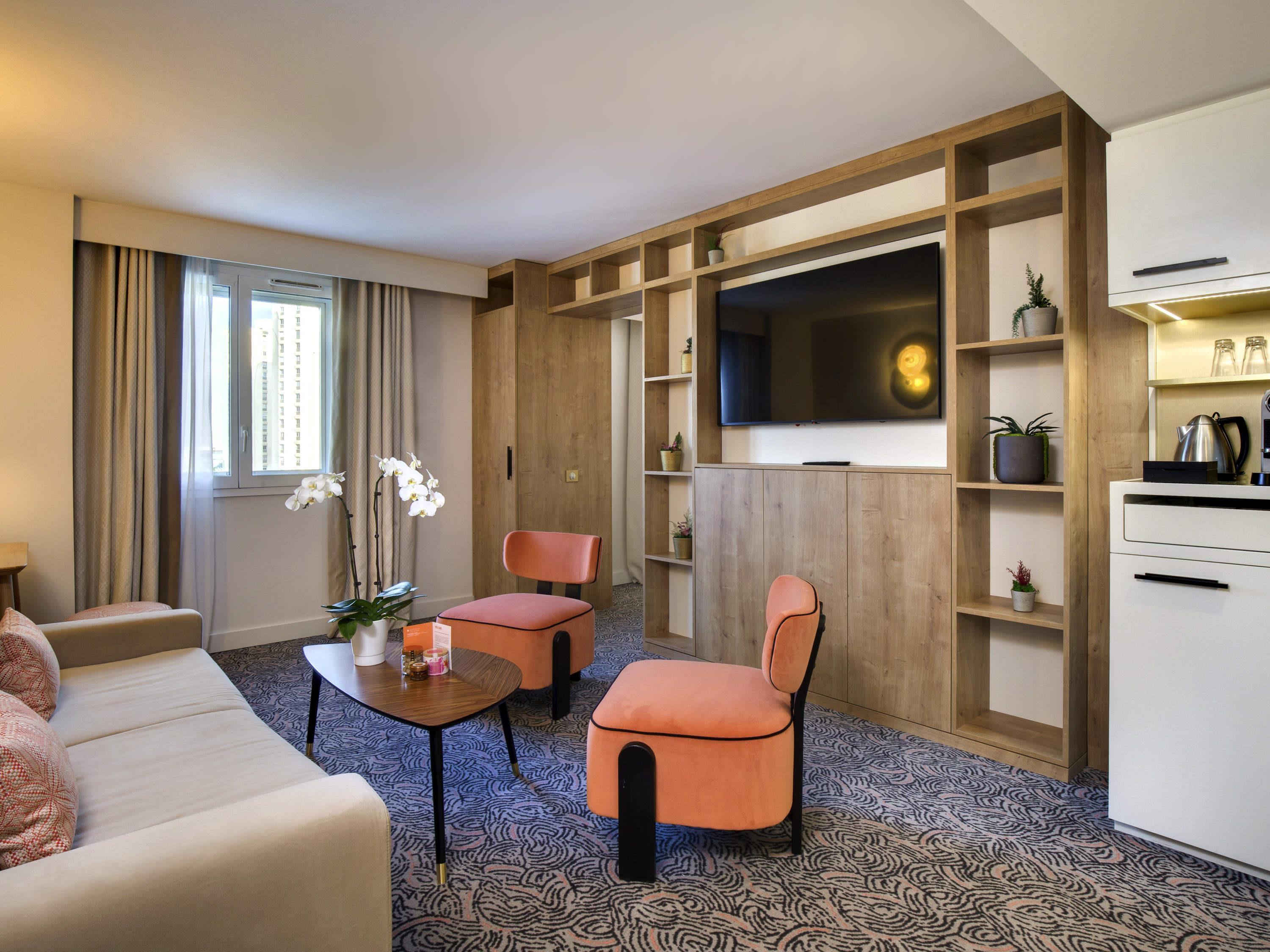 Suite Deluxe King Bed