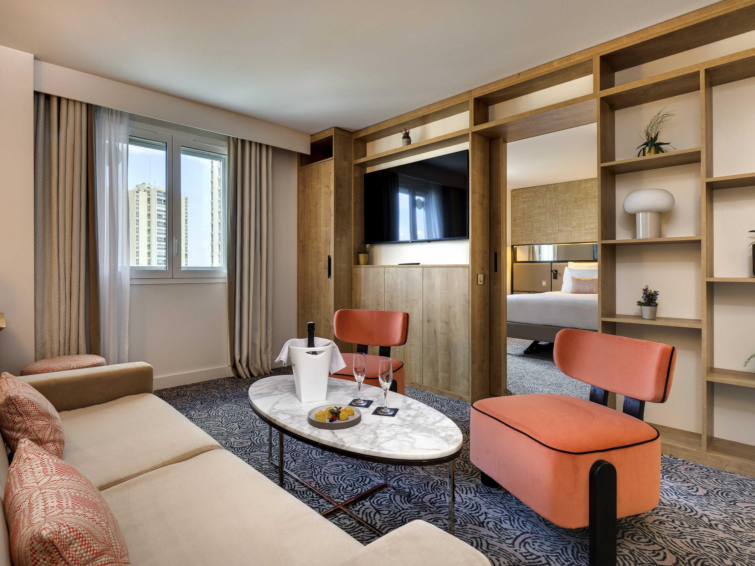 Suite Deluxe King Bed