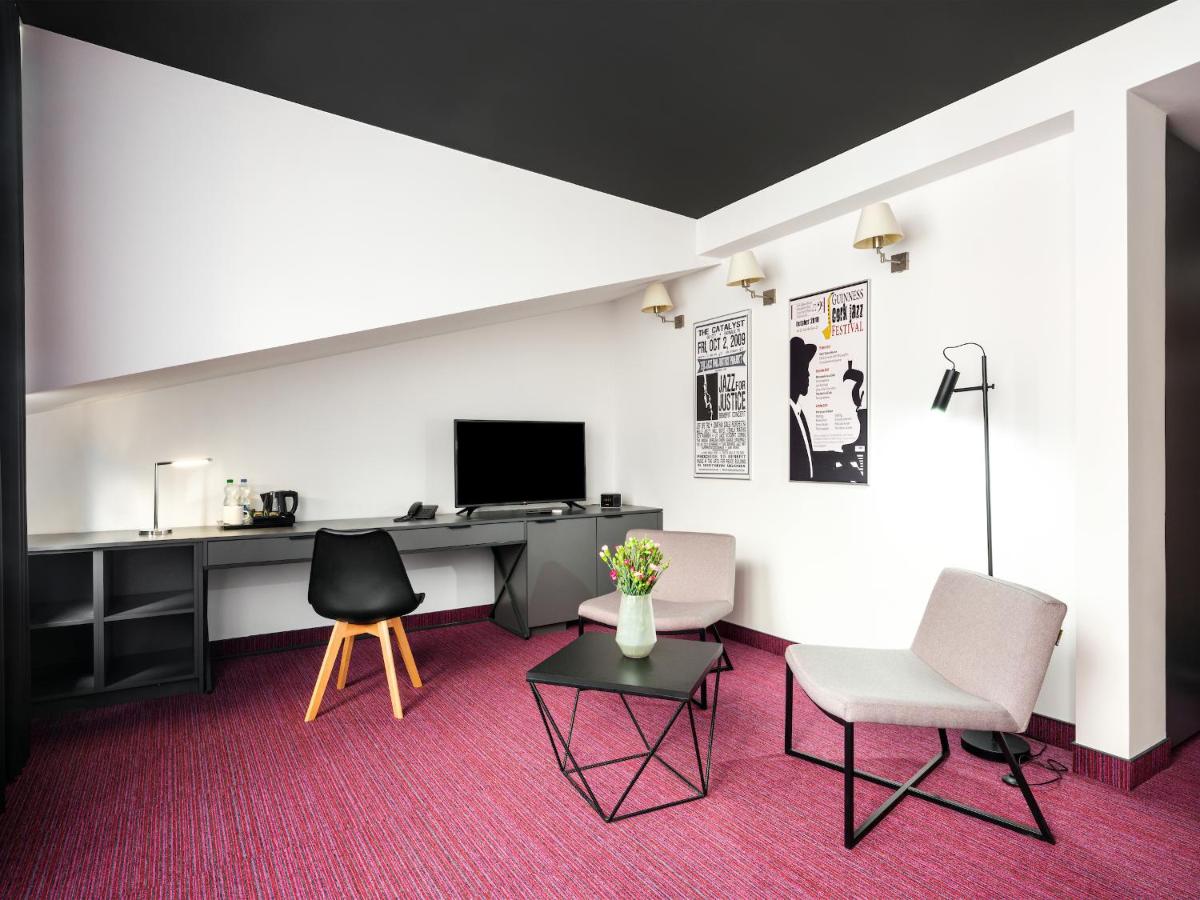 Double or Twin Superior