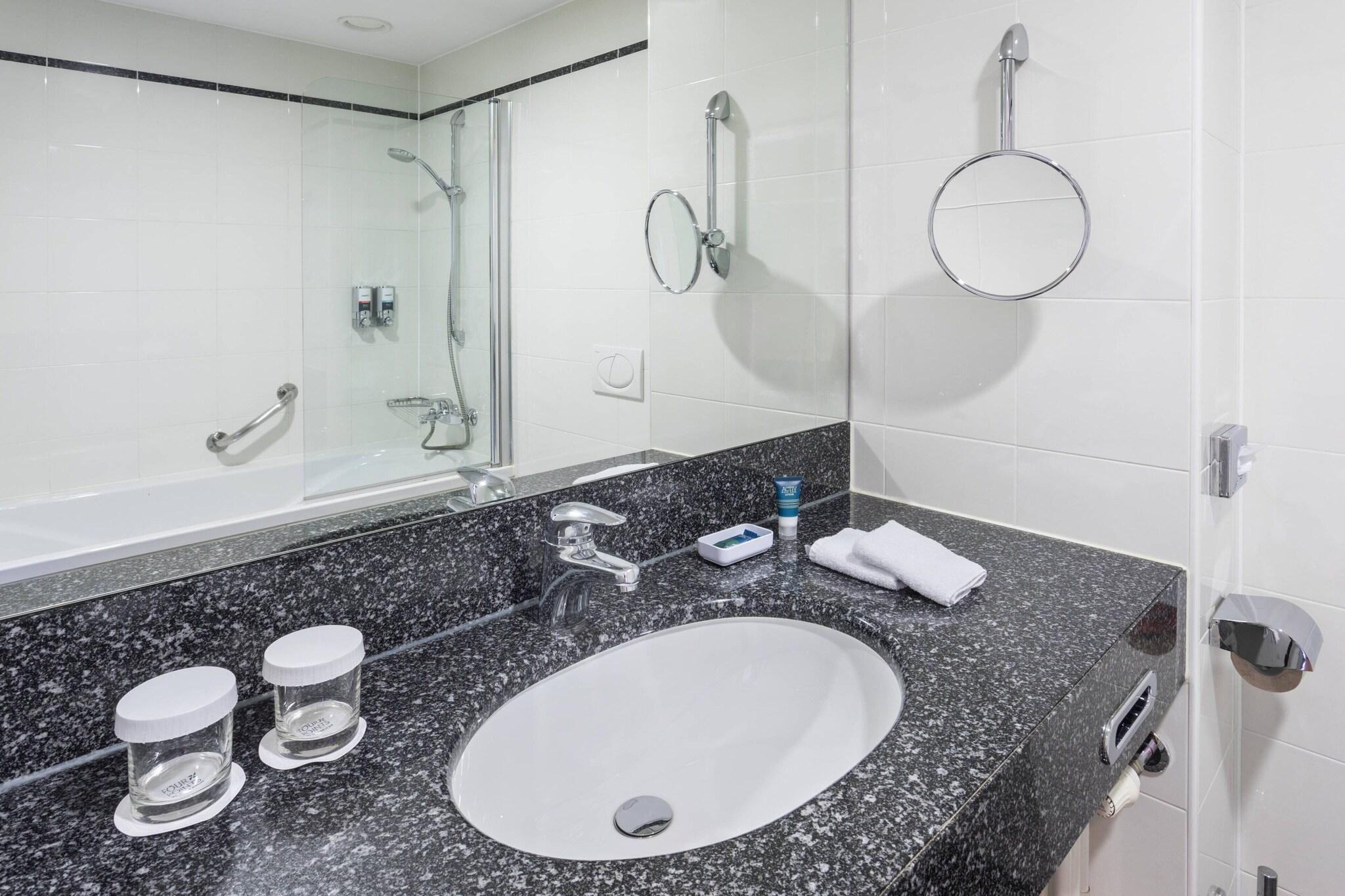 Double Superior King Bed