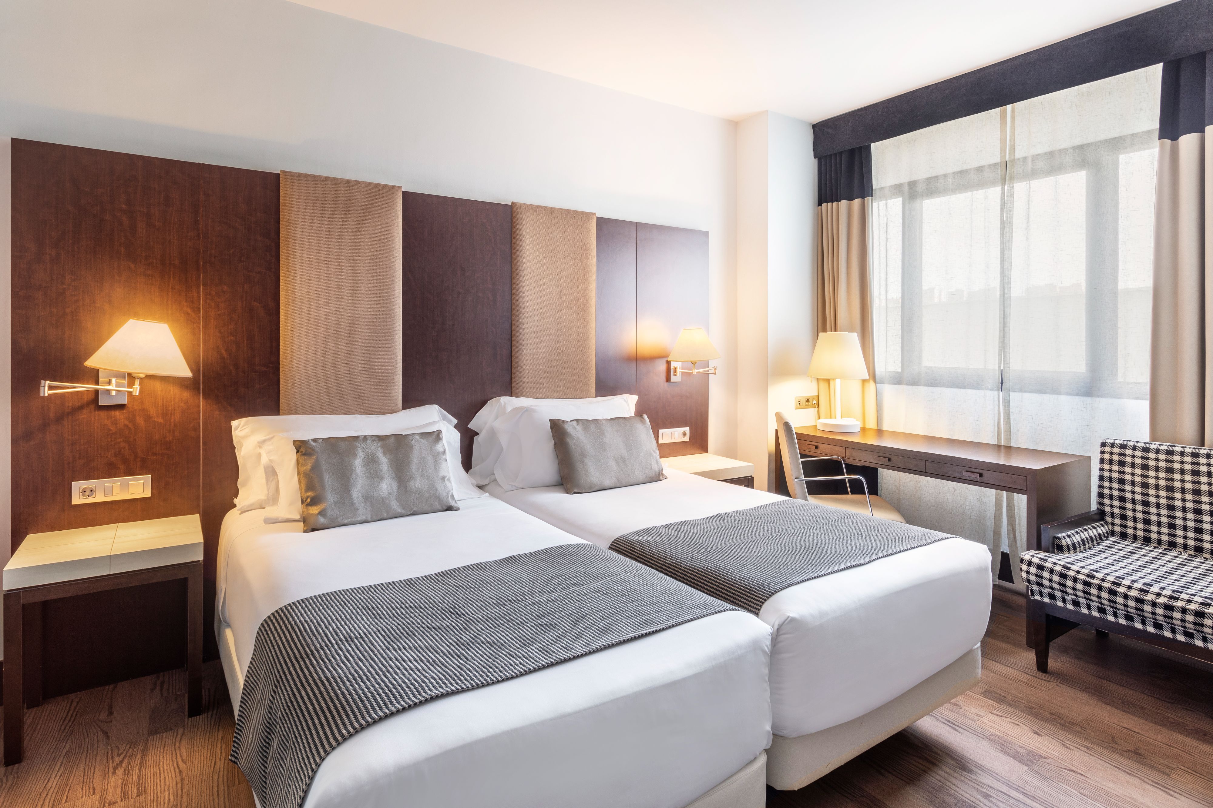 Double Single Superior