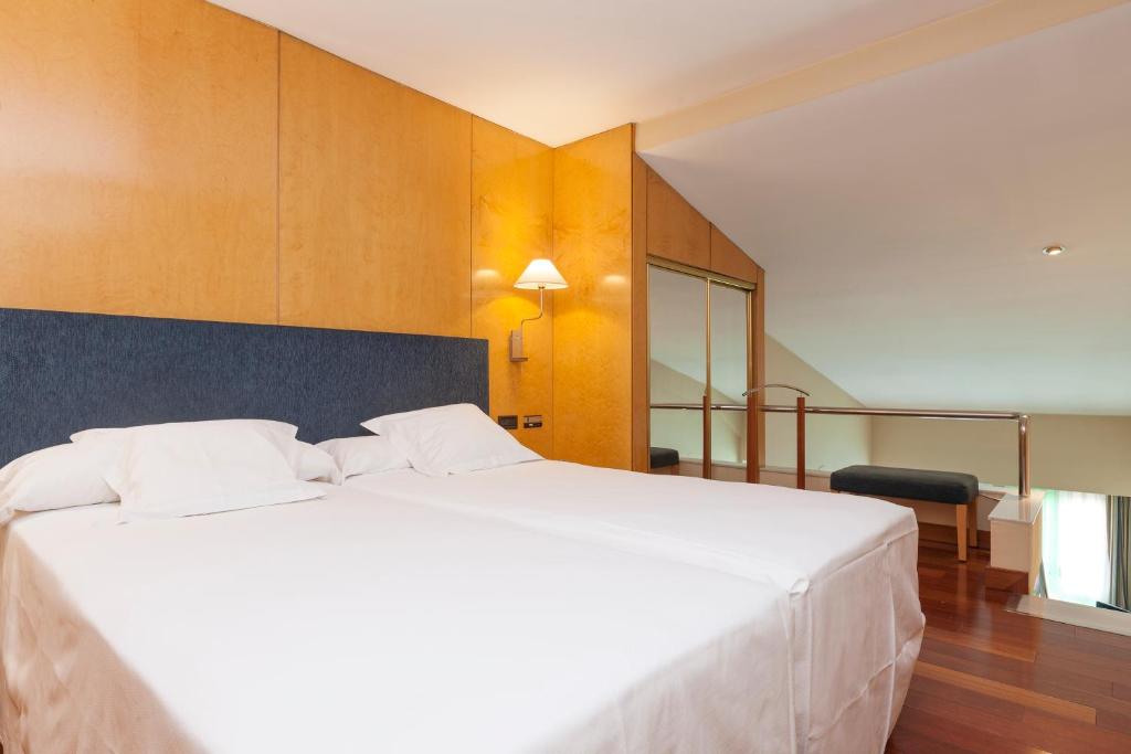 Apartment Capacity 1