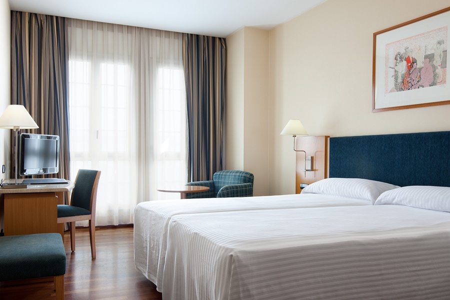 Double or Twin Standard