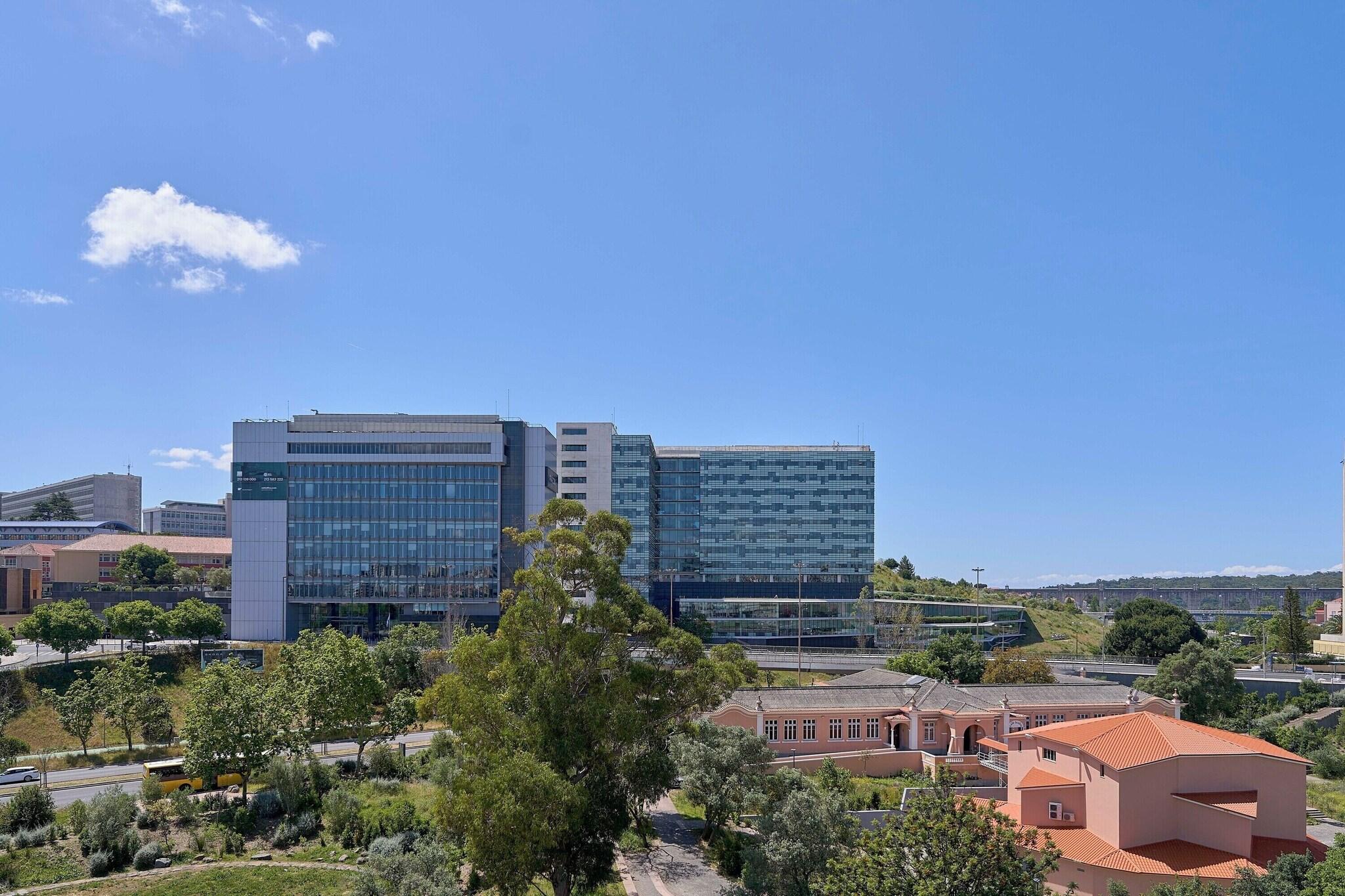 Suite Deluxe with Views