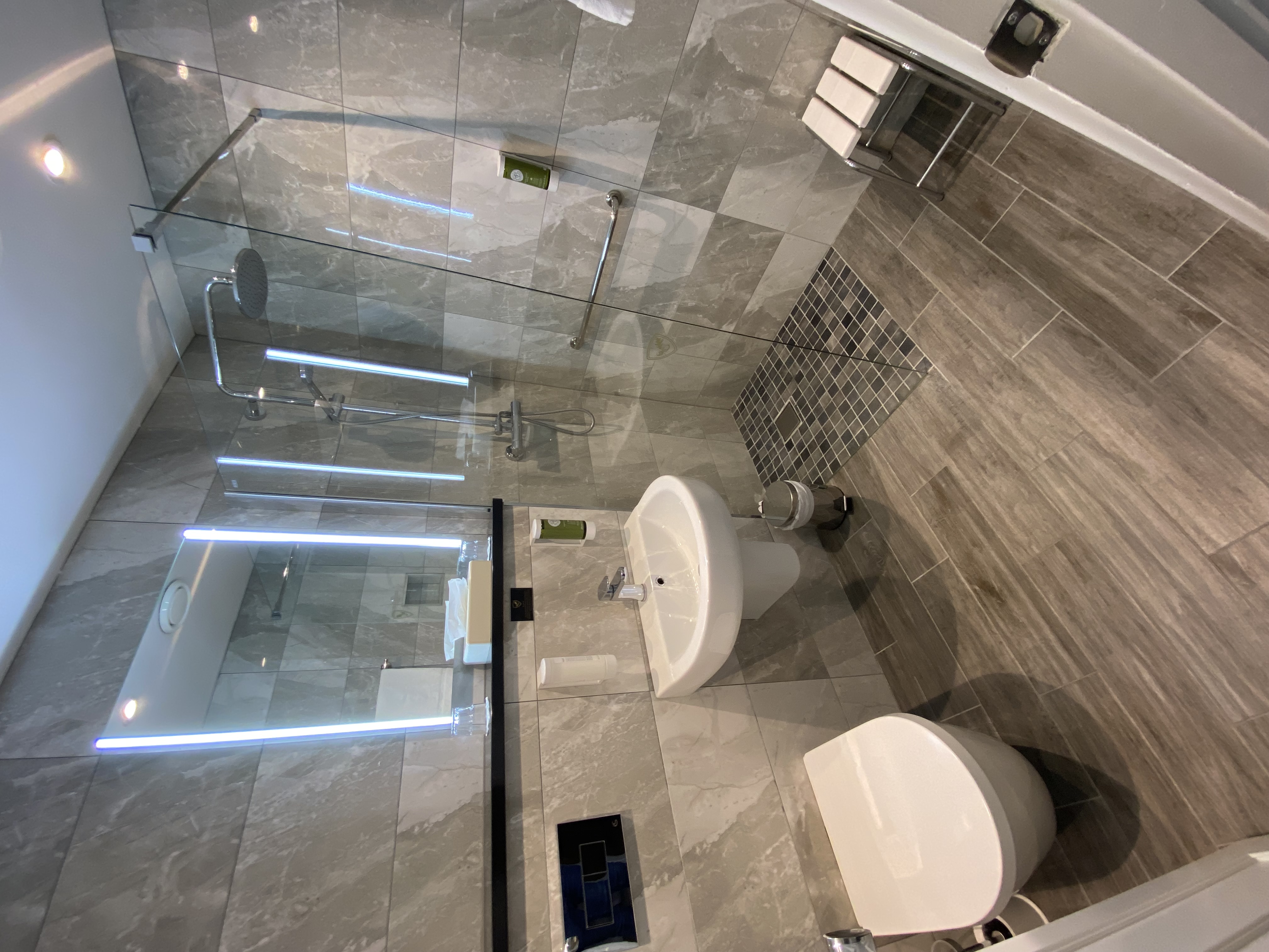 Double or Twin Superior One Bedroom