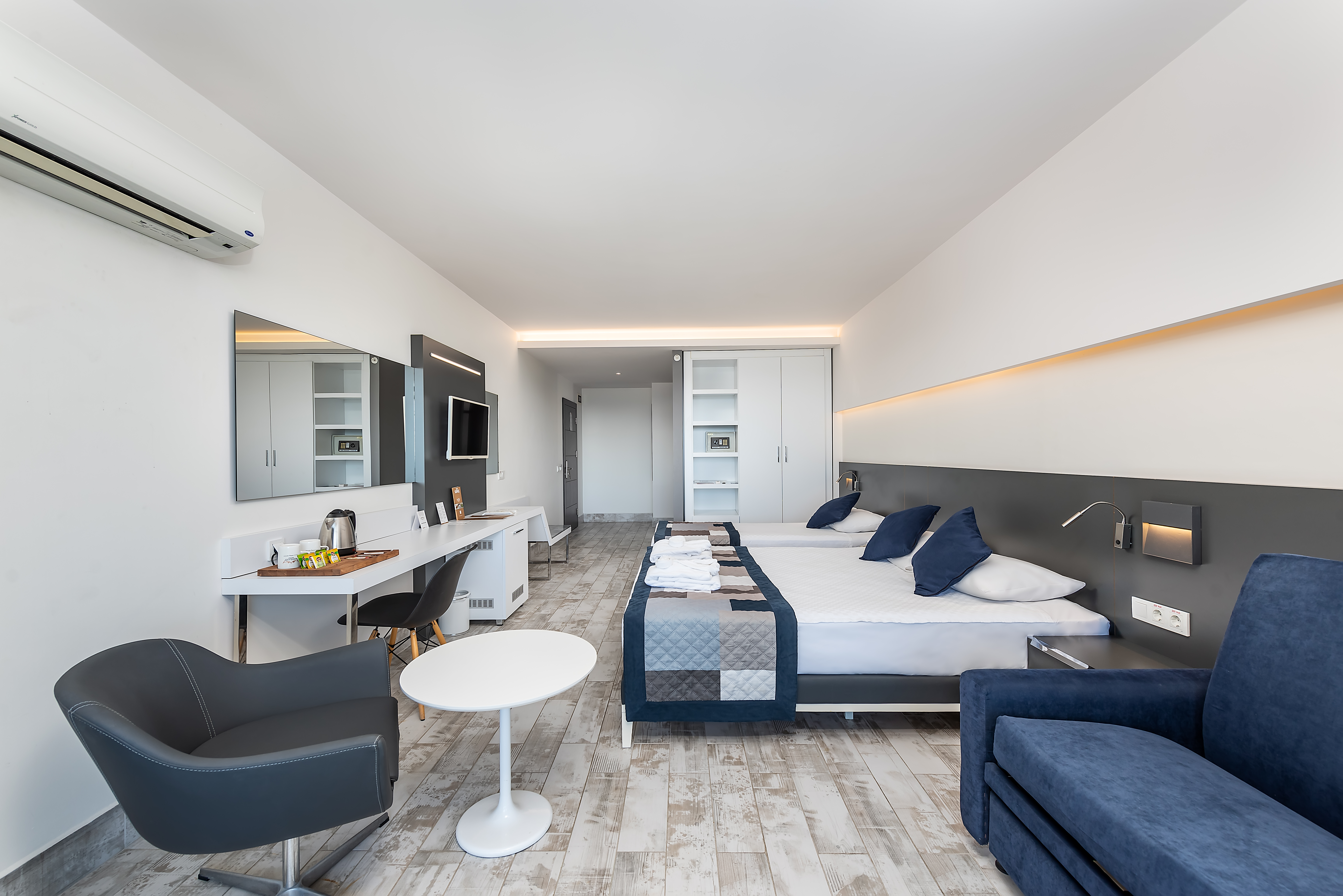 Double Superior Sea View