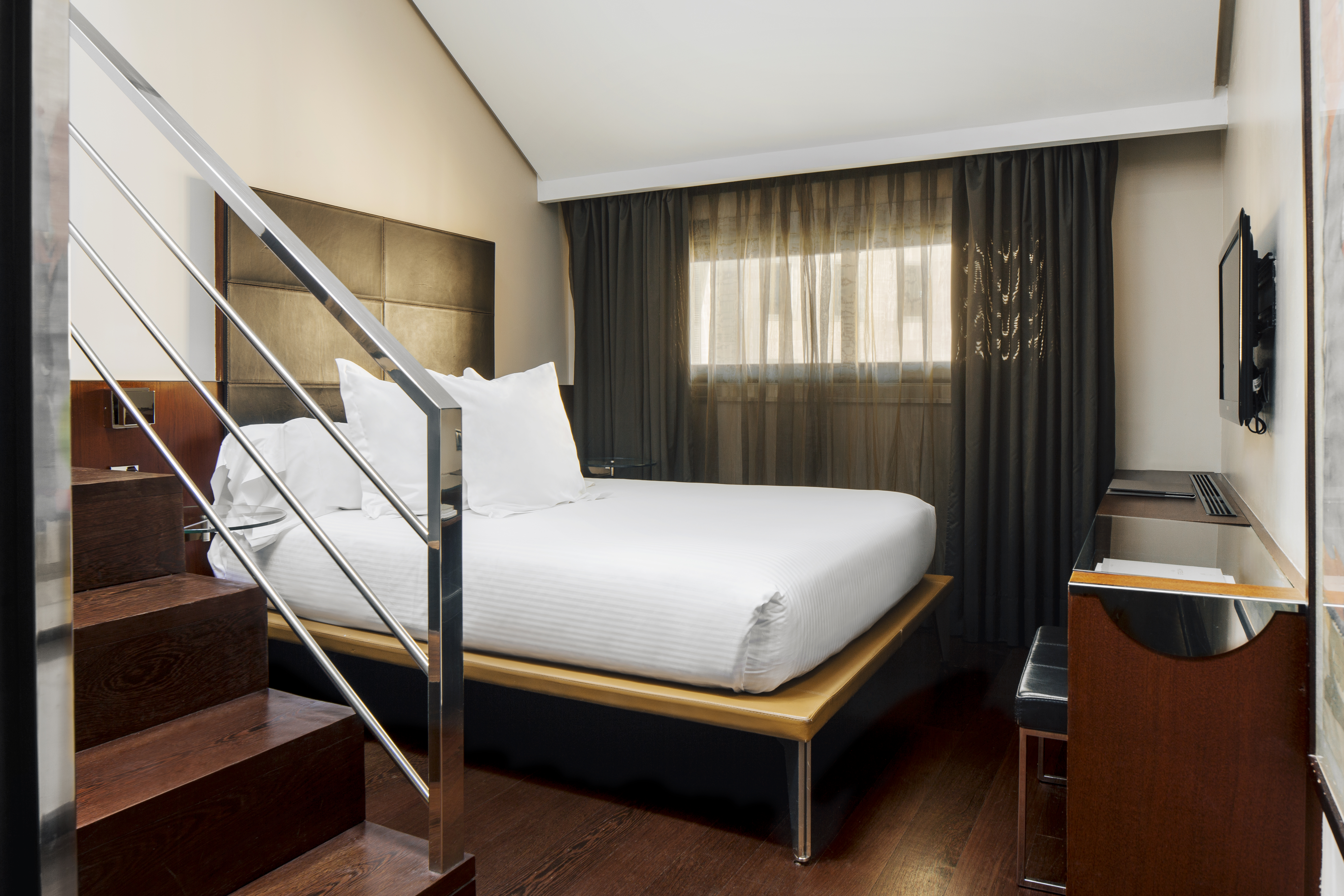 Double Duplex Superior