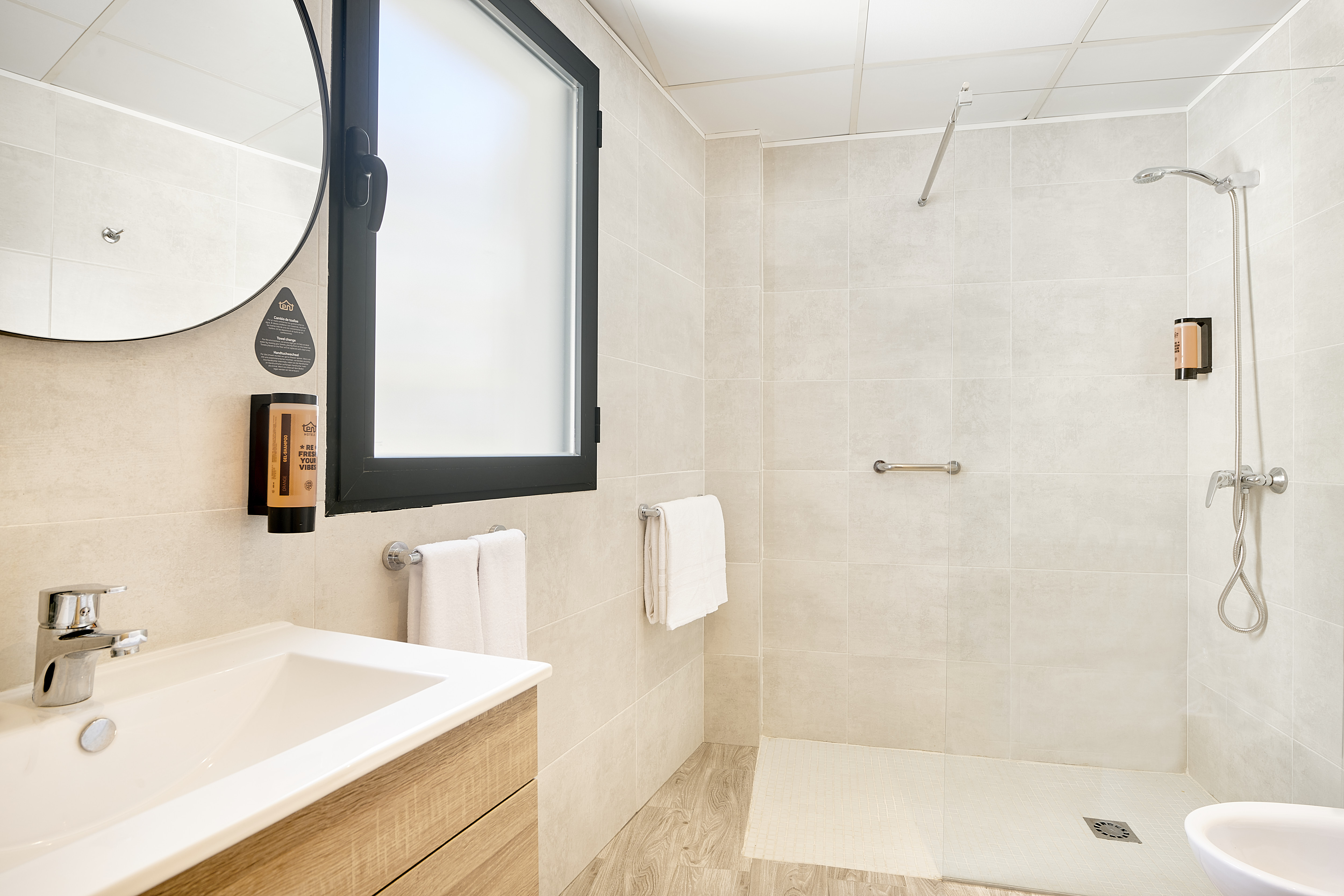 Double or Twin Standard