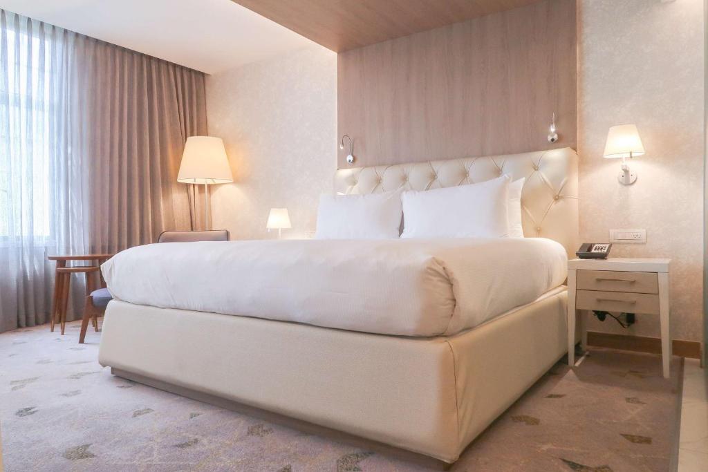 Double King Size Bed