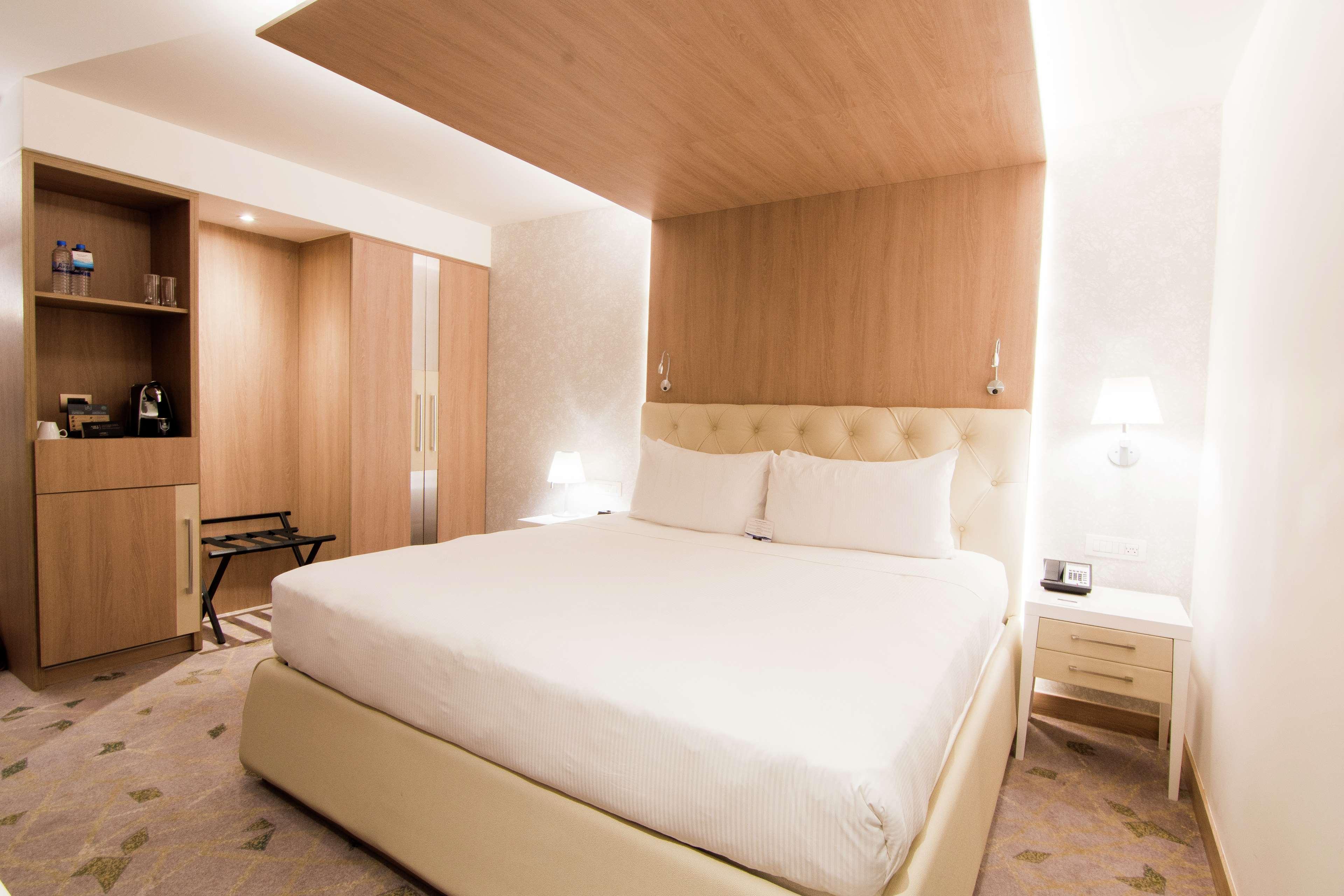 Junior Suite King Size Bed